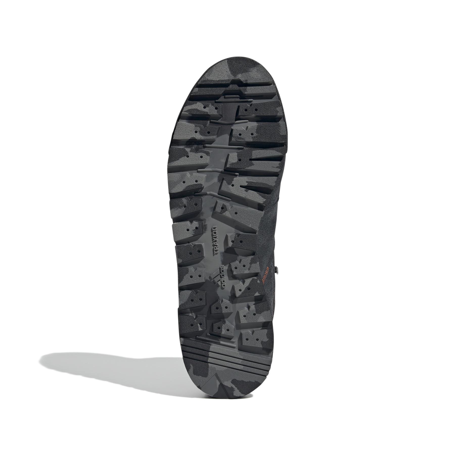 product/a/d/adidas_ih3663_4_footwear_photography_bottom_view_white.jpg