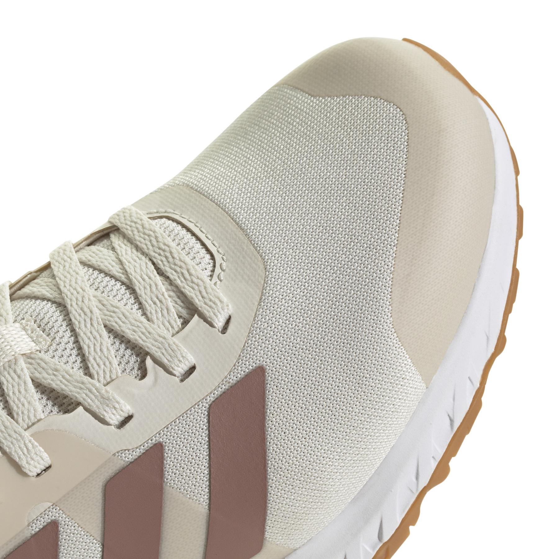 product/a/d/adidas_ih5258_8_footwear_photography_detail_view_1_white-nw091625.jpg