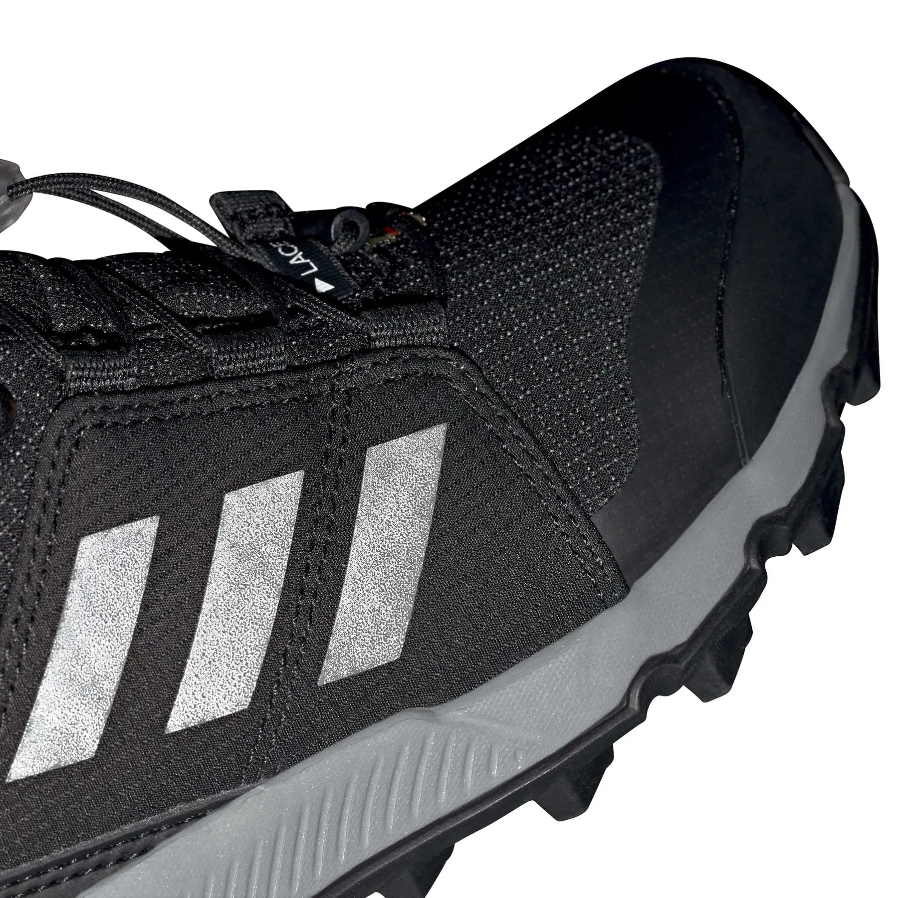 product/a/d/adidas_ih5511_13_footwear_photography_reflective_detail_white-nw091625.jpg