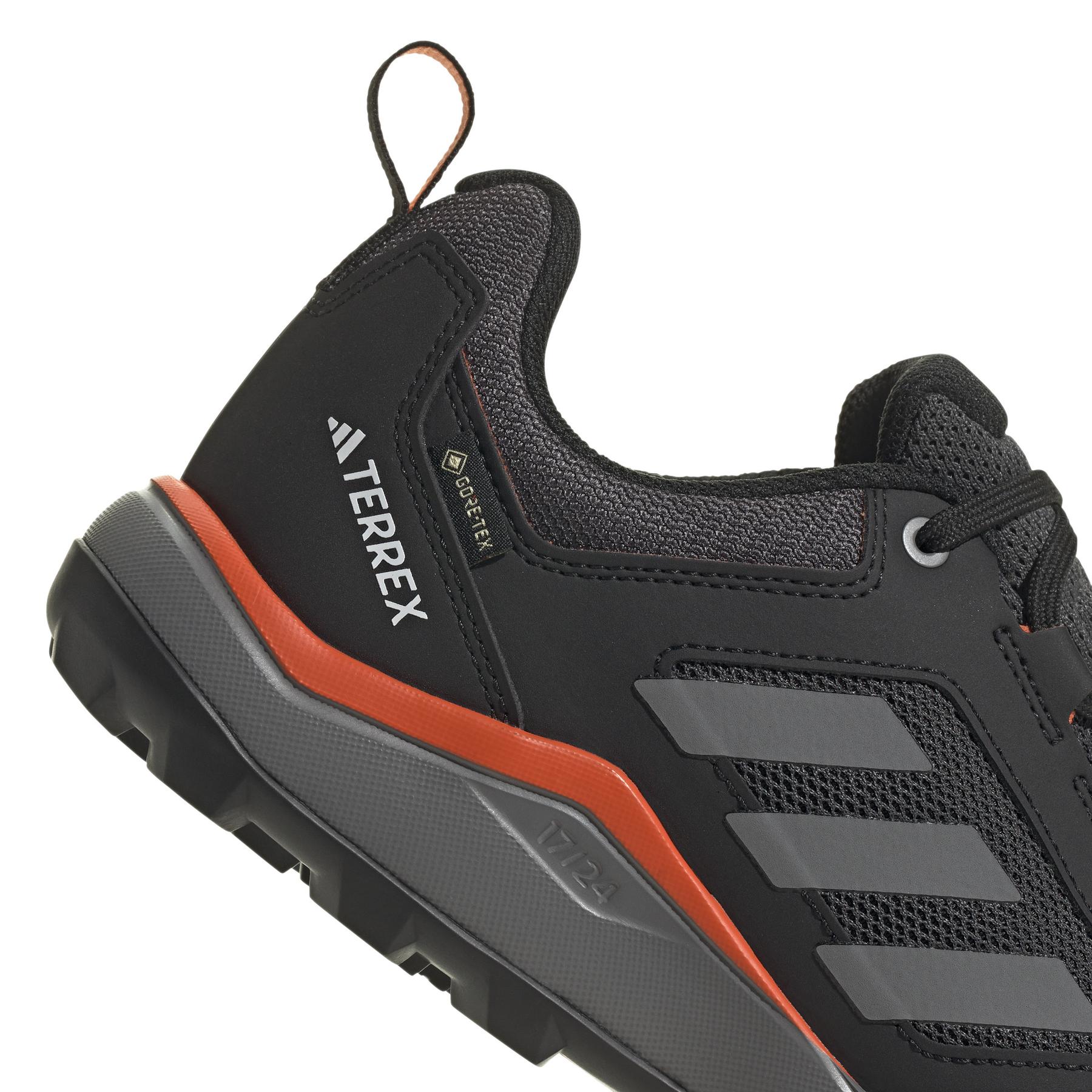 product/a/d/adidas_ih7930_9_footwear_photography_detail_view_2_white.jpg