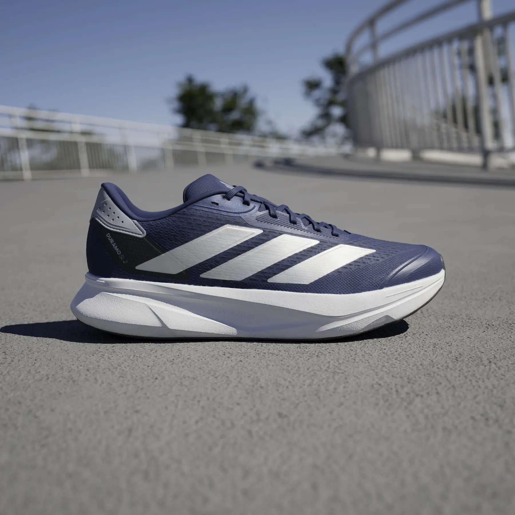 product/a/d/adidas_ih8221_16_footwear_photography_heromrktng_view_3.jpg