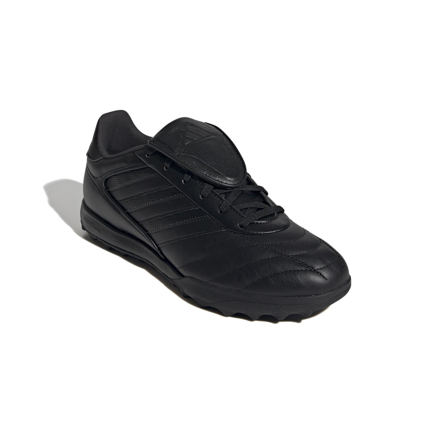 product/a/d/adidas_ih8287_5_footwear_photography_front_lateral_top_view_white-nw120924.jpg