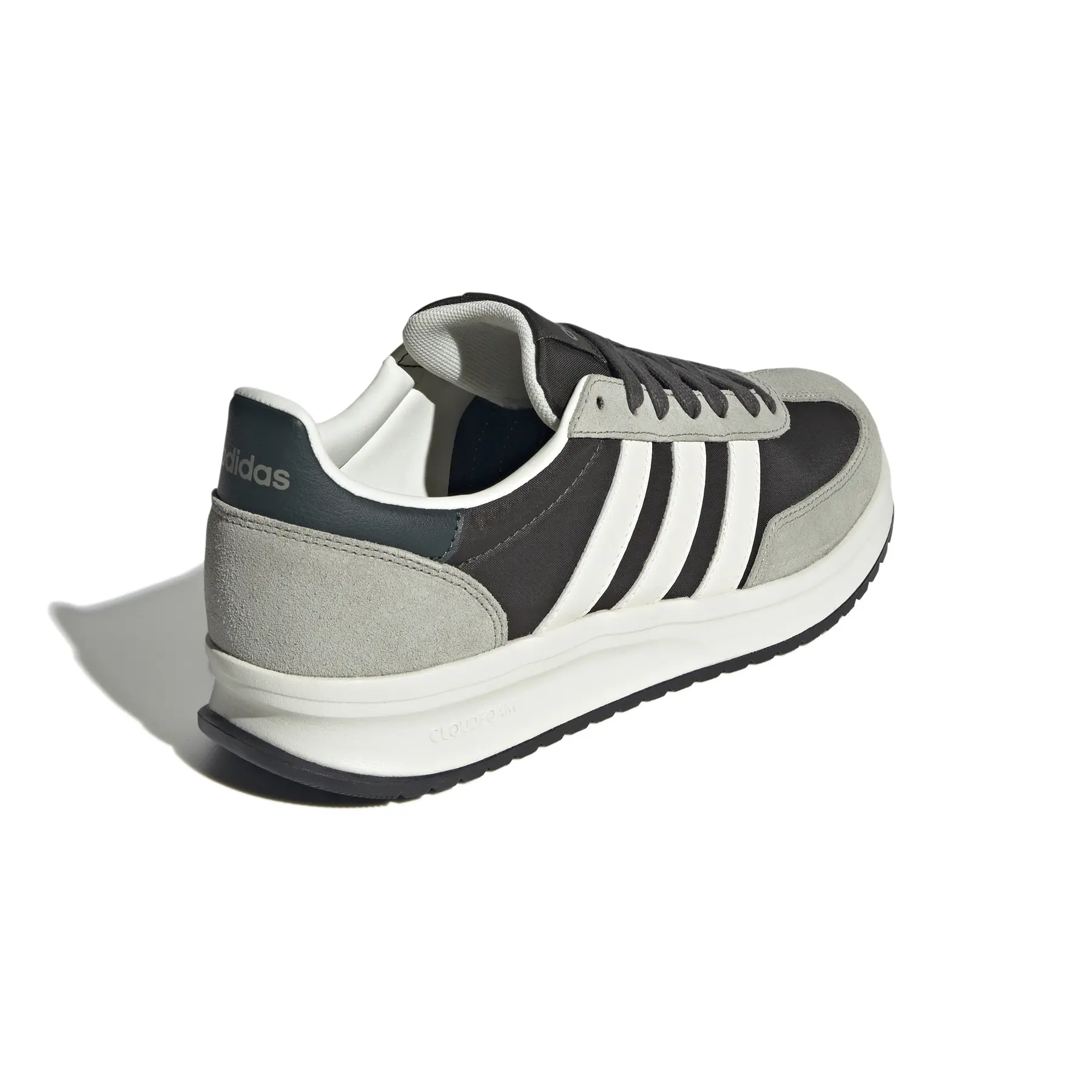 product/a/d/adidas_ih8587_7_footwear_photography_back_lateral_top_view_white.jpg