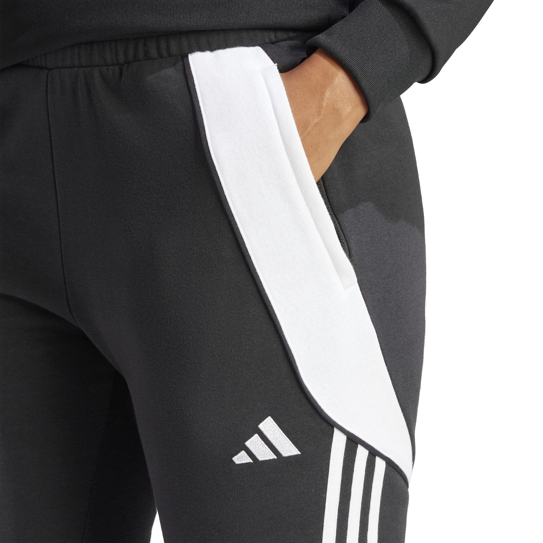 product/a/d/adidas_ij7657_8_apparel_on_model_detail_view_1_white.jpg