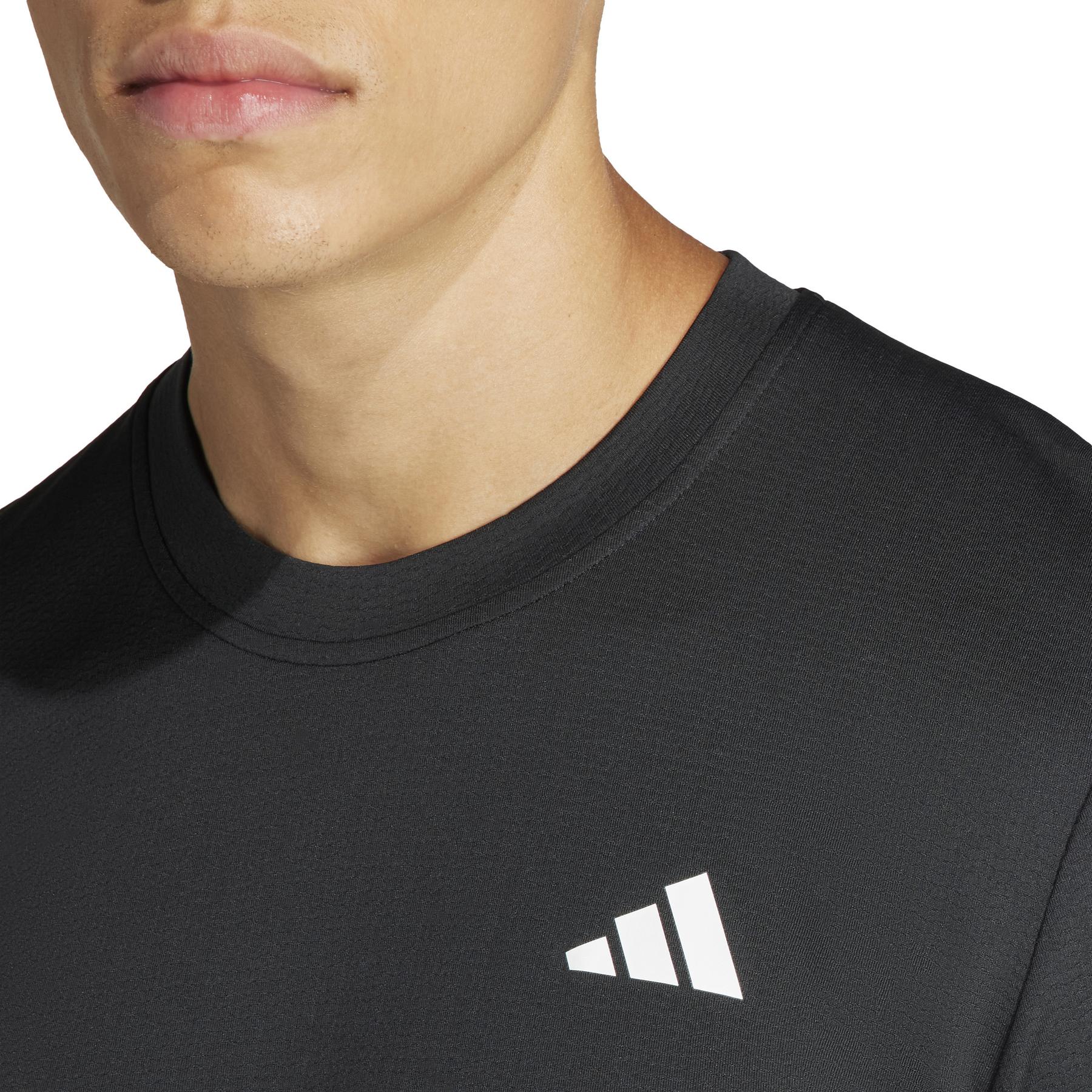 product/a/d/adidas_ip1945_8_apparel_on_model_detail_view_1_white-nw040724.jpg