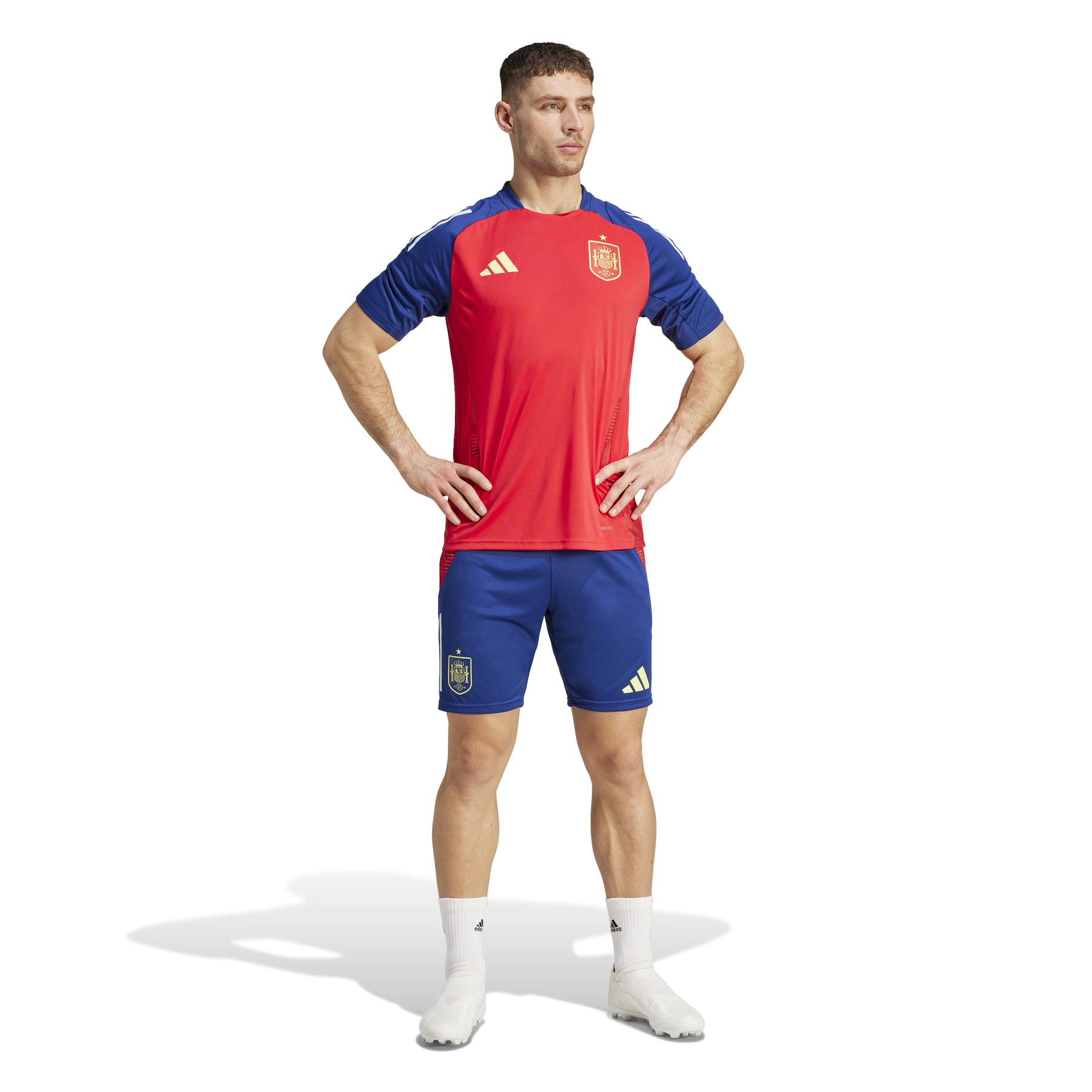product/a/d/adidas_ip6415_6_apparel_on_model_standard_outfit_view_white-nw032524.jpg