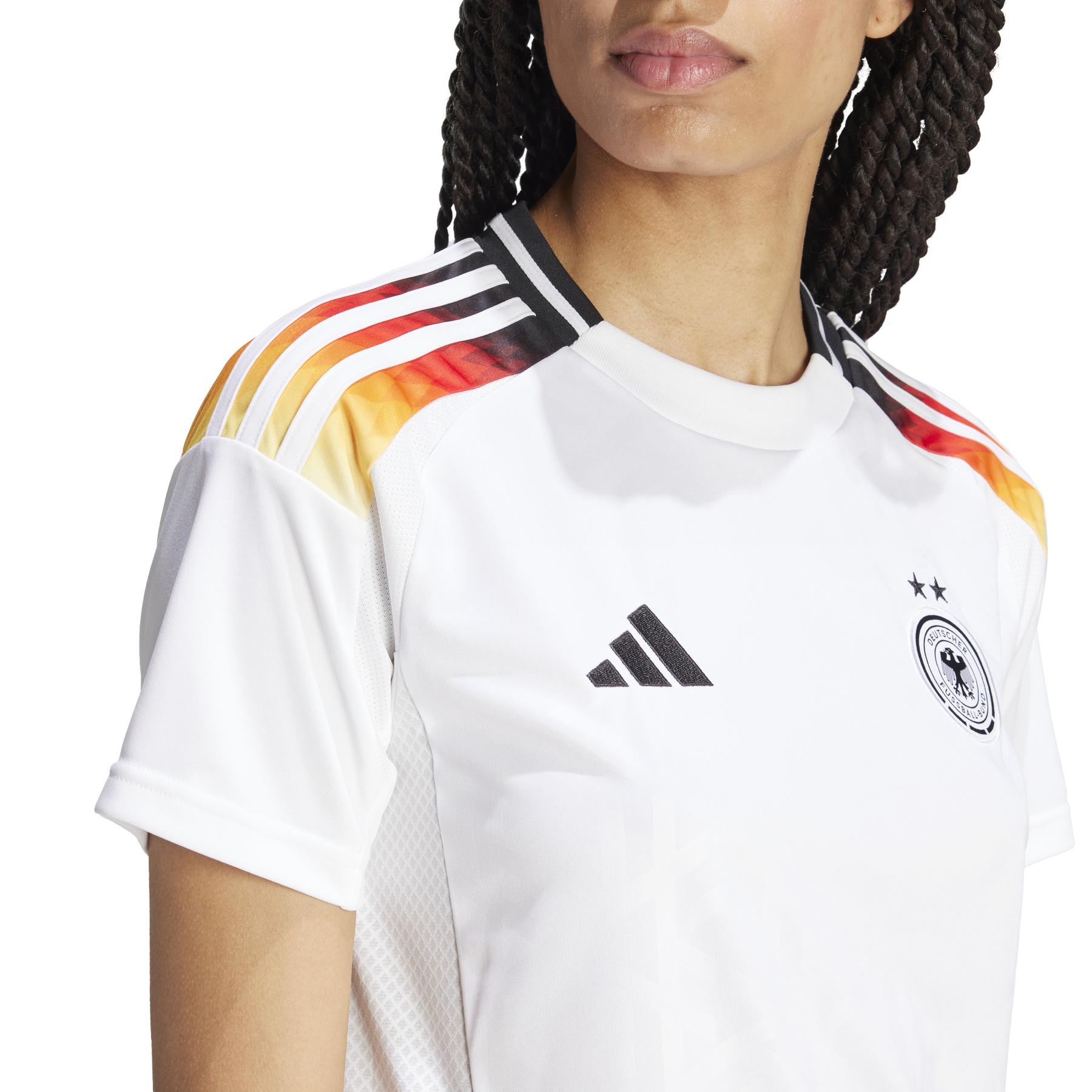 product/a/d/adidas_ip8140_9_apparel_on_model_detail_view_2_white.jpg