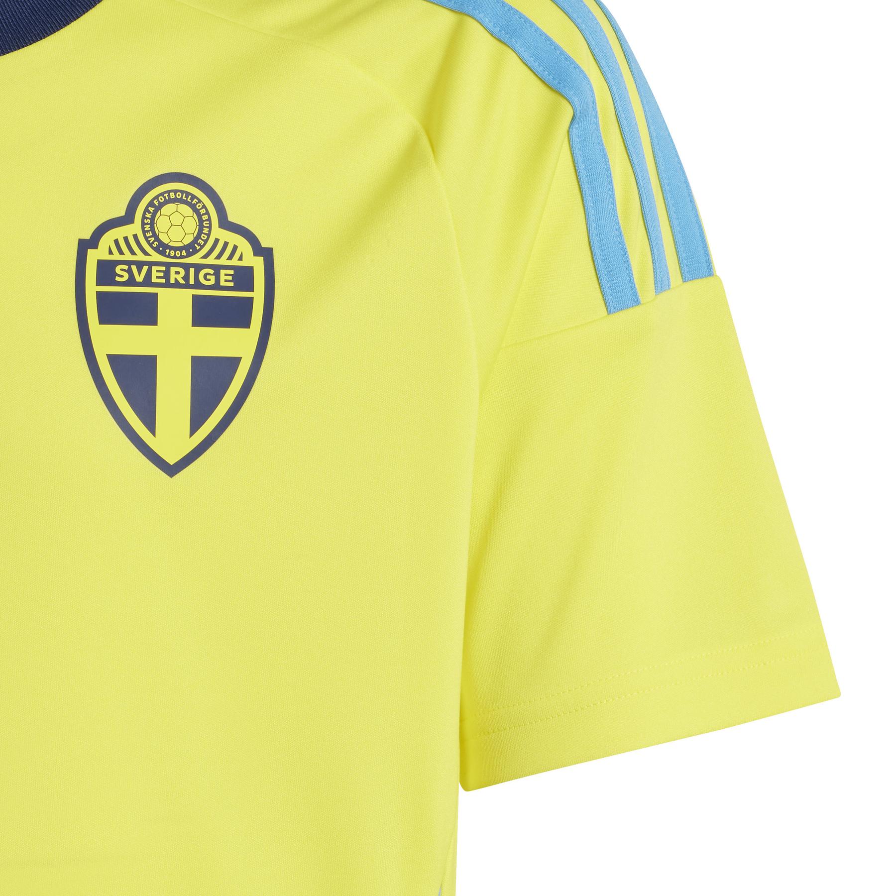 product/a/d/adidas_ip8425_4_apparel_photography_detail_view_1_white.jpg
