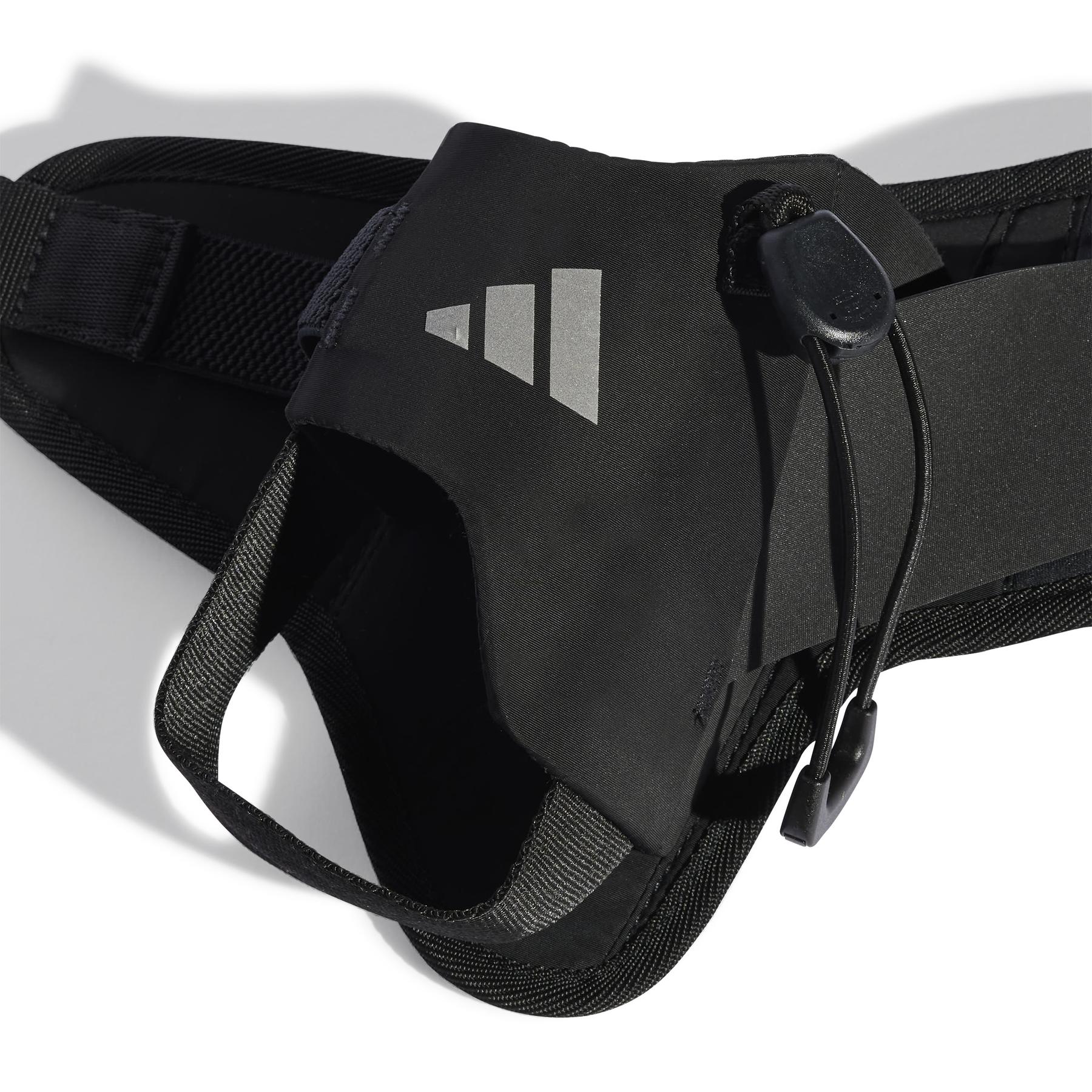 product/a/d/adidas_it2060_5_hardware_photography_detail_view_1_white.jpg