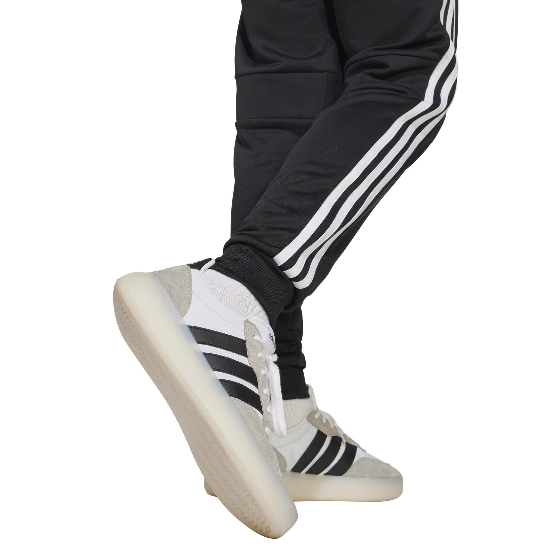 product/a/d/adidas_jd3061_black-white_11.jpg