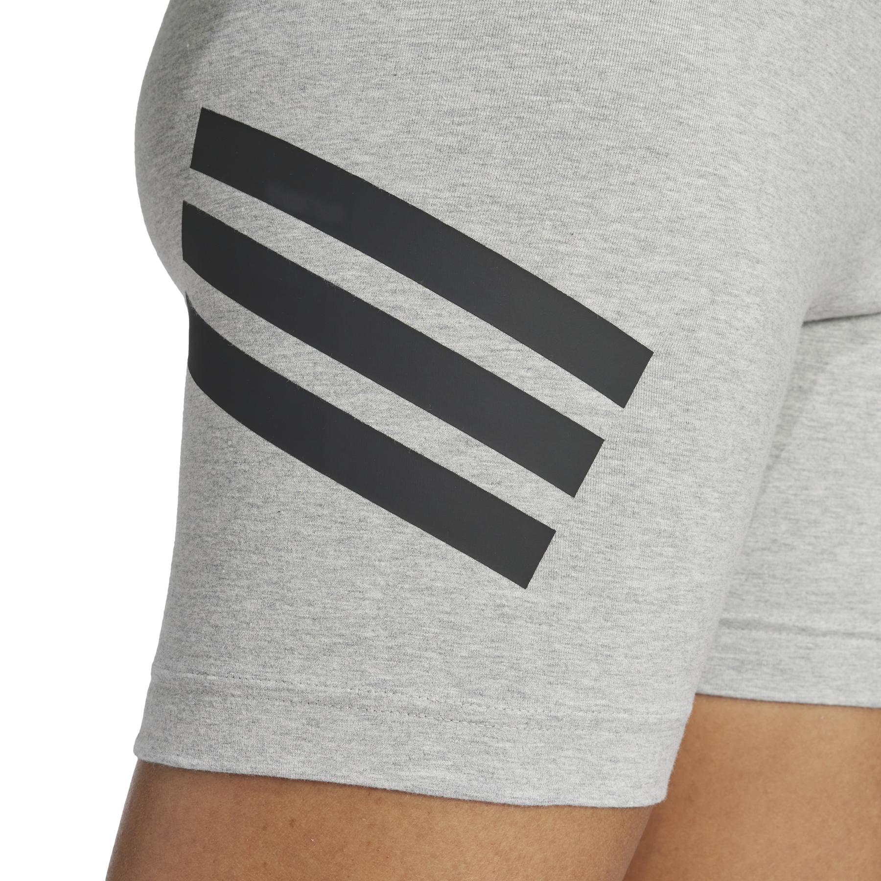 product/a/d/adidas_je0165_7_apparel_on_model_detail_view_2_white.jpg