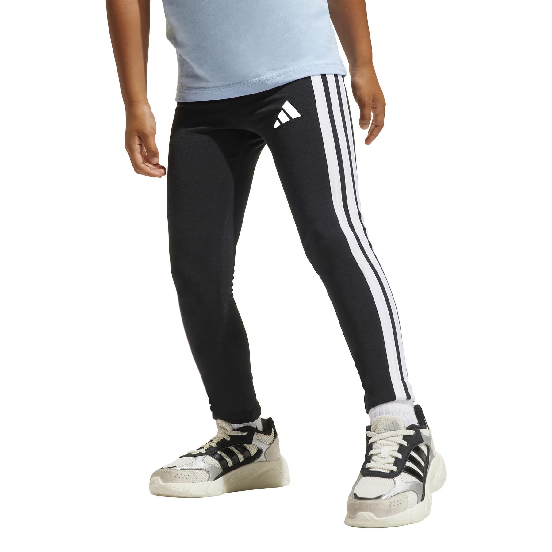 product/a/d/adidas_je0313_black-white_1.jpg