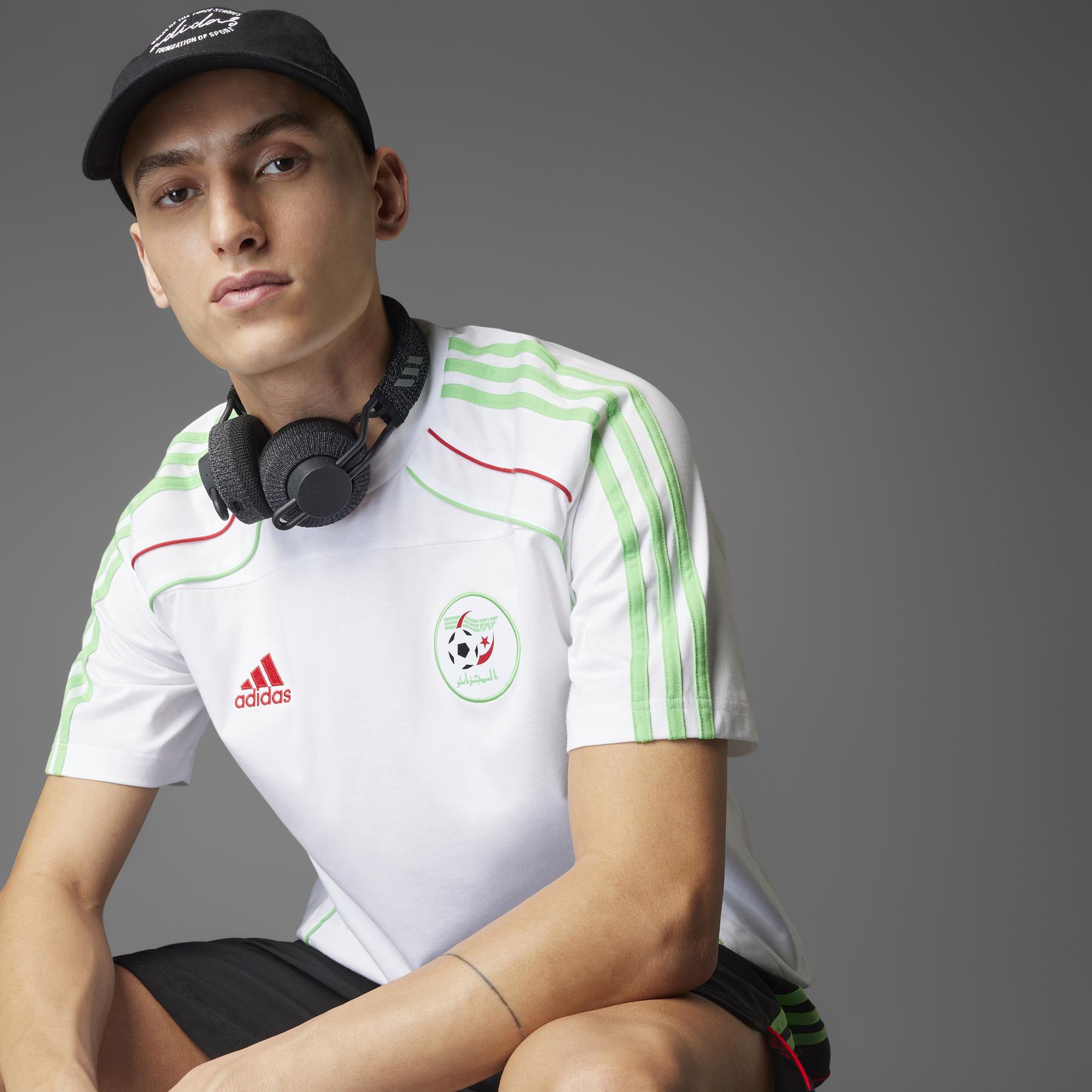 product/a/d/adidas_je5345_12_apparel_photography_heromrktng_view_6.jpg