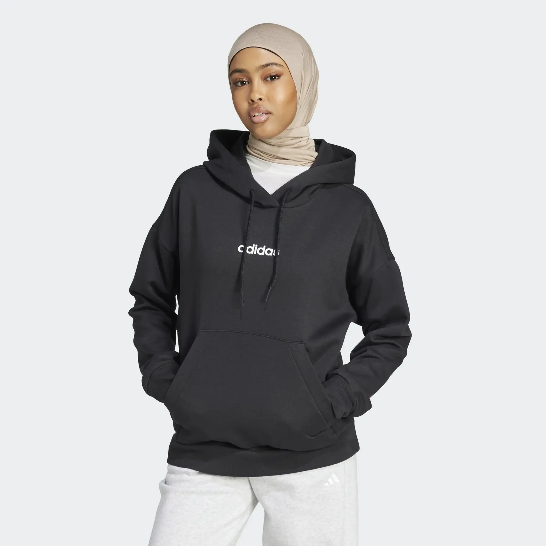 Women's hooded sweatshirt adidas Essentials Linear Fleece | Foot-Store