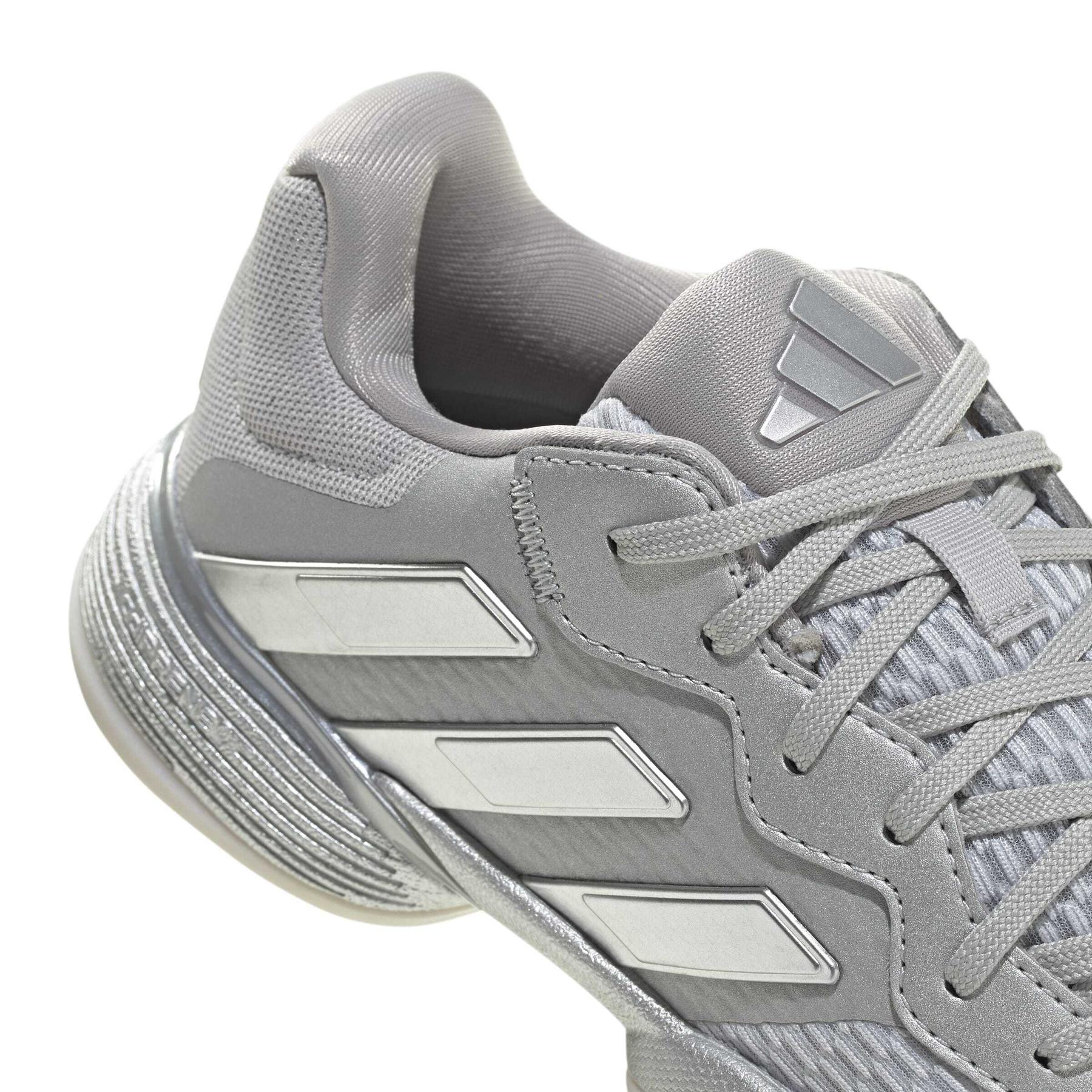 product/a/d/adidas_jh5128_8_footwear_photography_detail_view_1_white-nw091625.jpg