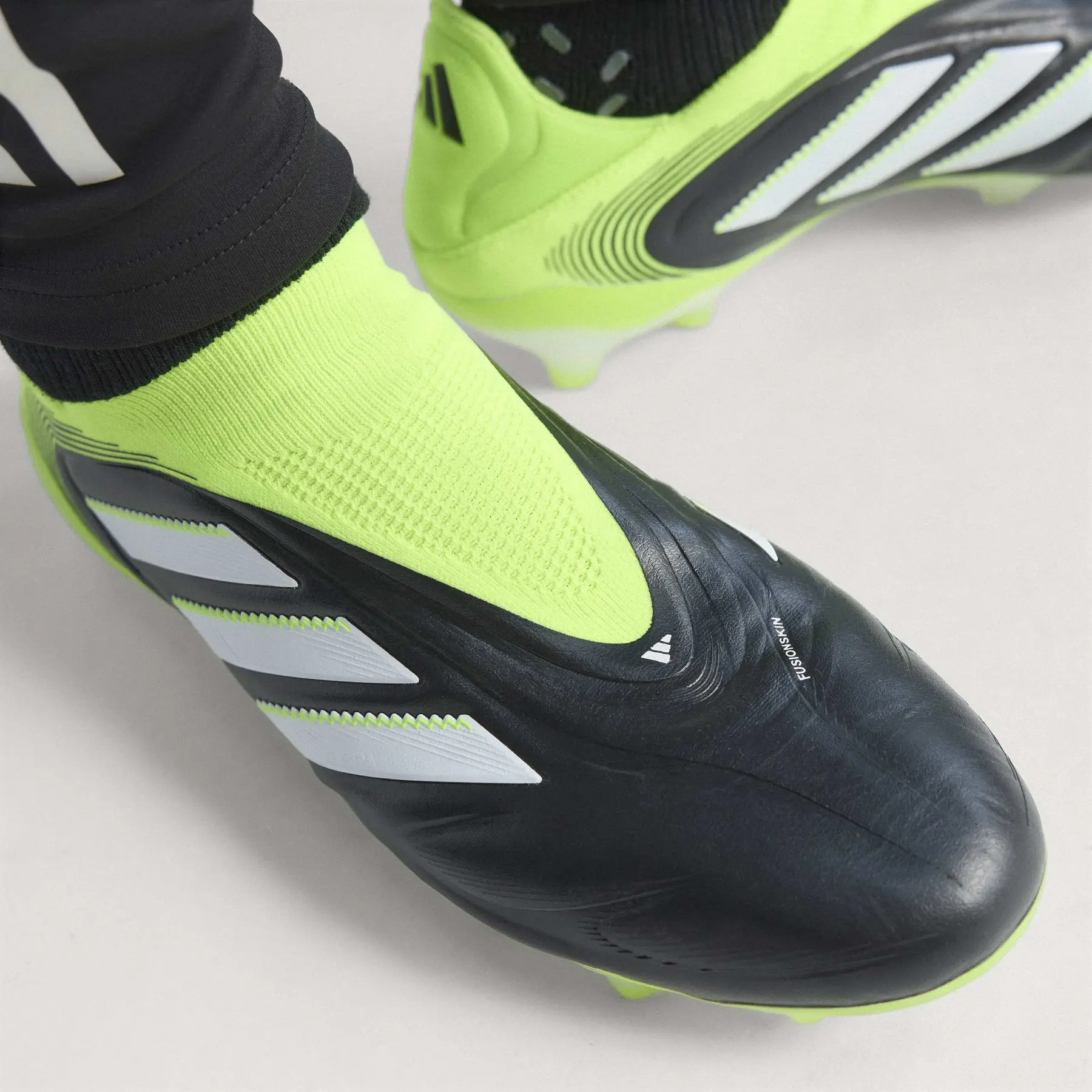 Football boots adidas Copa Pure III Elite Laceless FG | Foot-Store