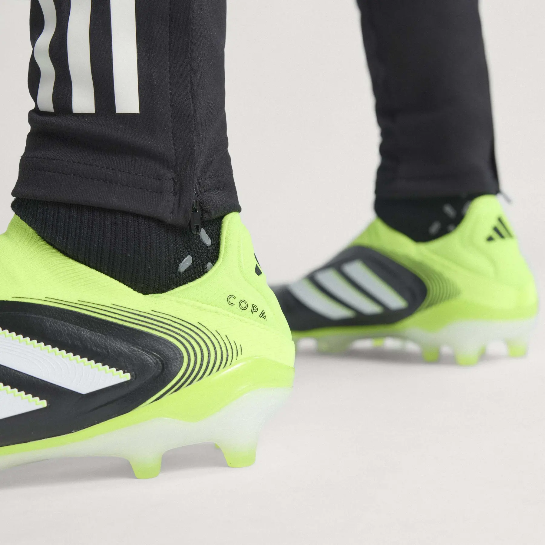 Football boots adidas Copa Pure III Elite Laceless FG | Foot-Store