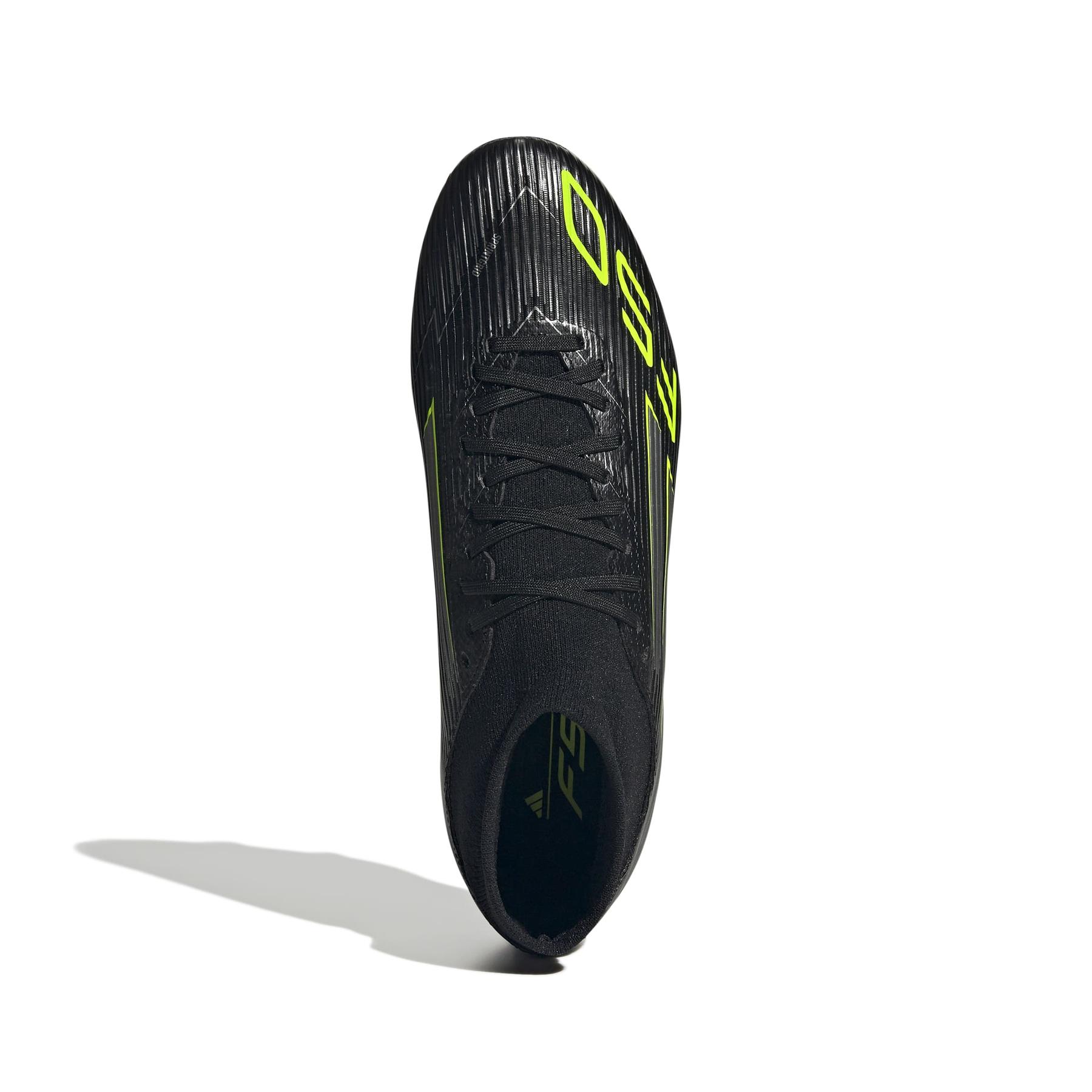 product/a/d/adidas_ji0887_2_footwear_photography_top_portrait_view_white-nw091625.jpg