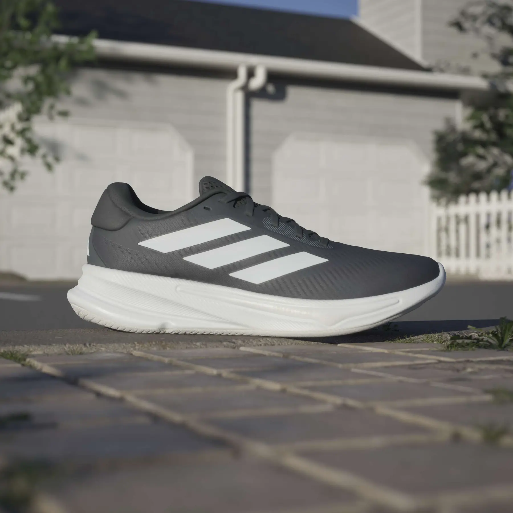 Running shoes adidas Supernova Ease | Direct-Volley