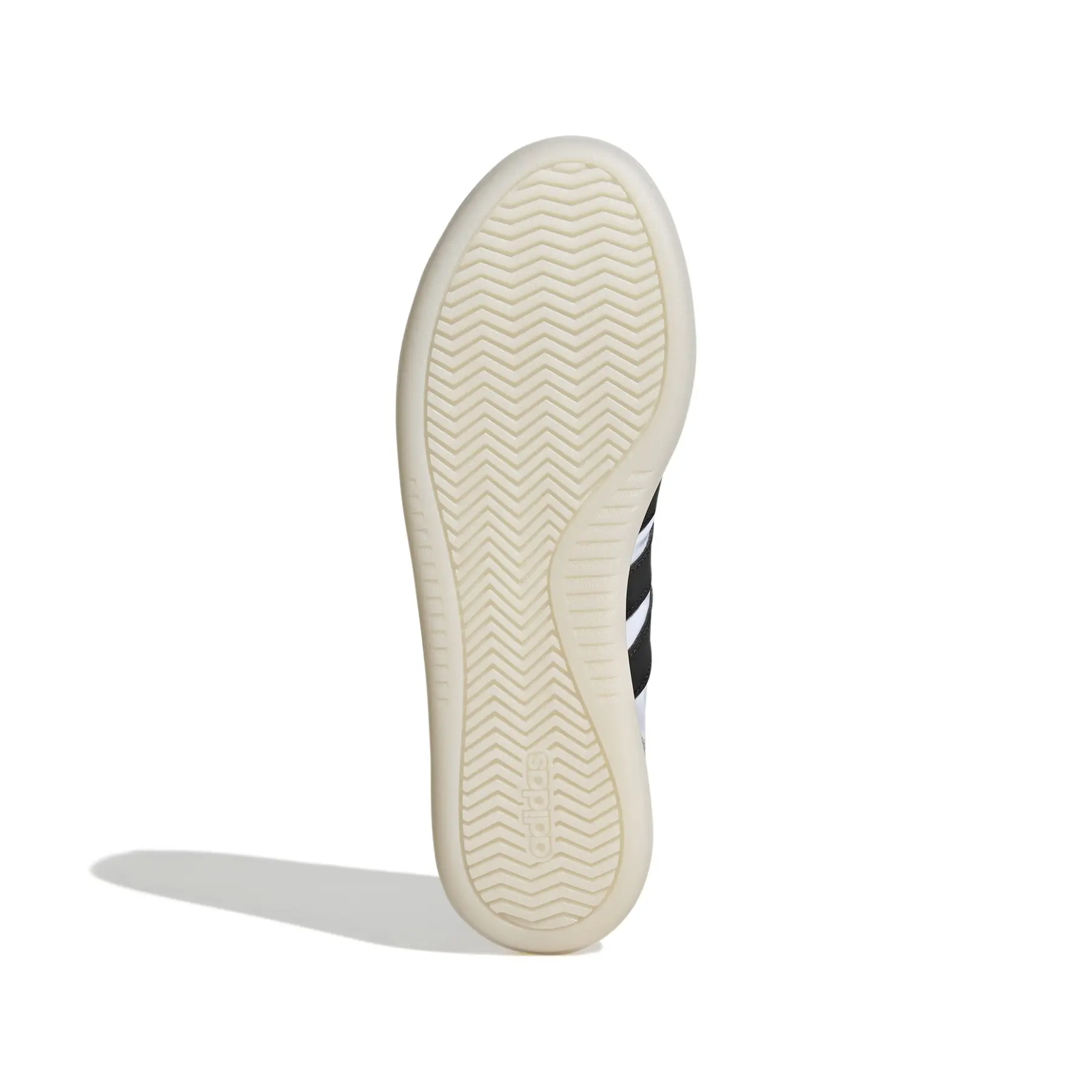 product/a/d/adidas_ji2315_4_footwear_photography_bottom_view_white-nw091625.jpg
