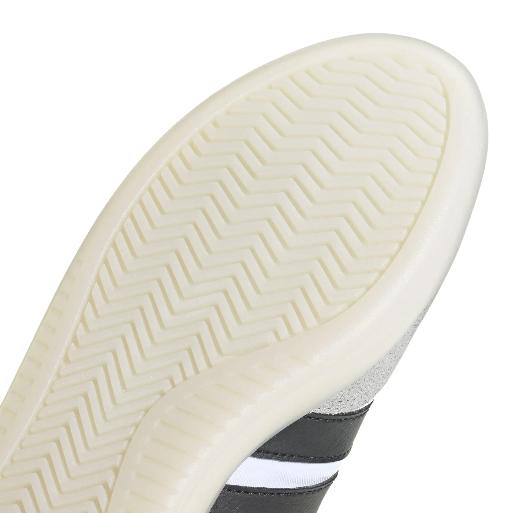 product/a/d/adidas_ji2315_9_footwear_photography_detail_view_2_white-nw091625.jpg