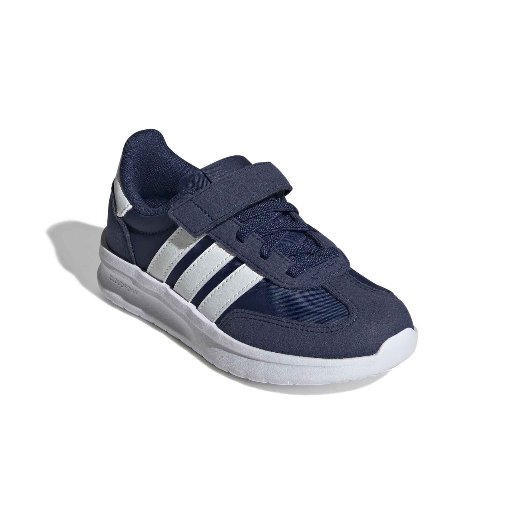 product/a/d/adidas_ji4687_6_footwear_photography_front_lateral_top_view_white.jpg