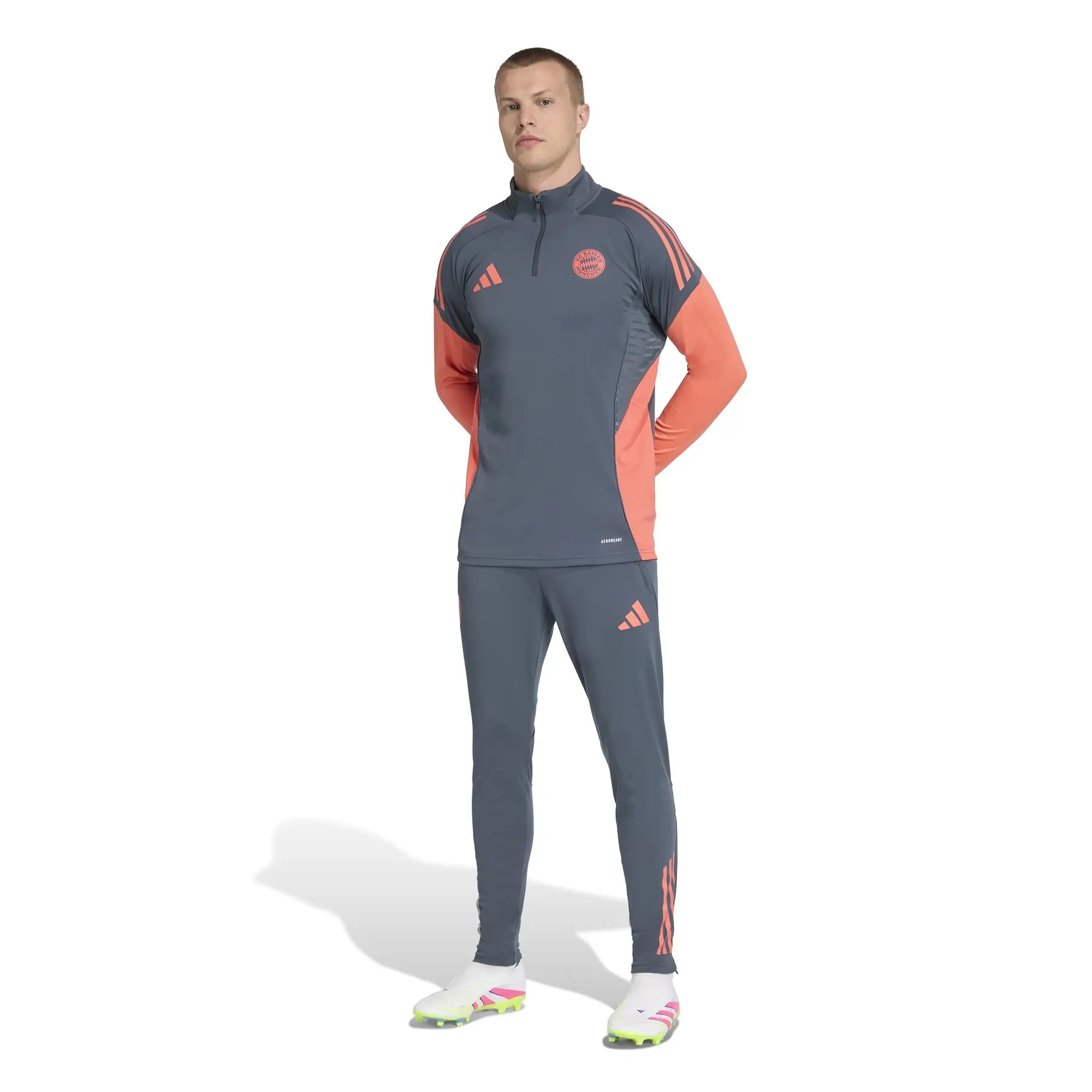 Bayern Munich tracksuit jacket 2025/26 | Foot-Store