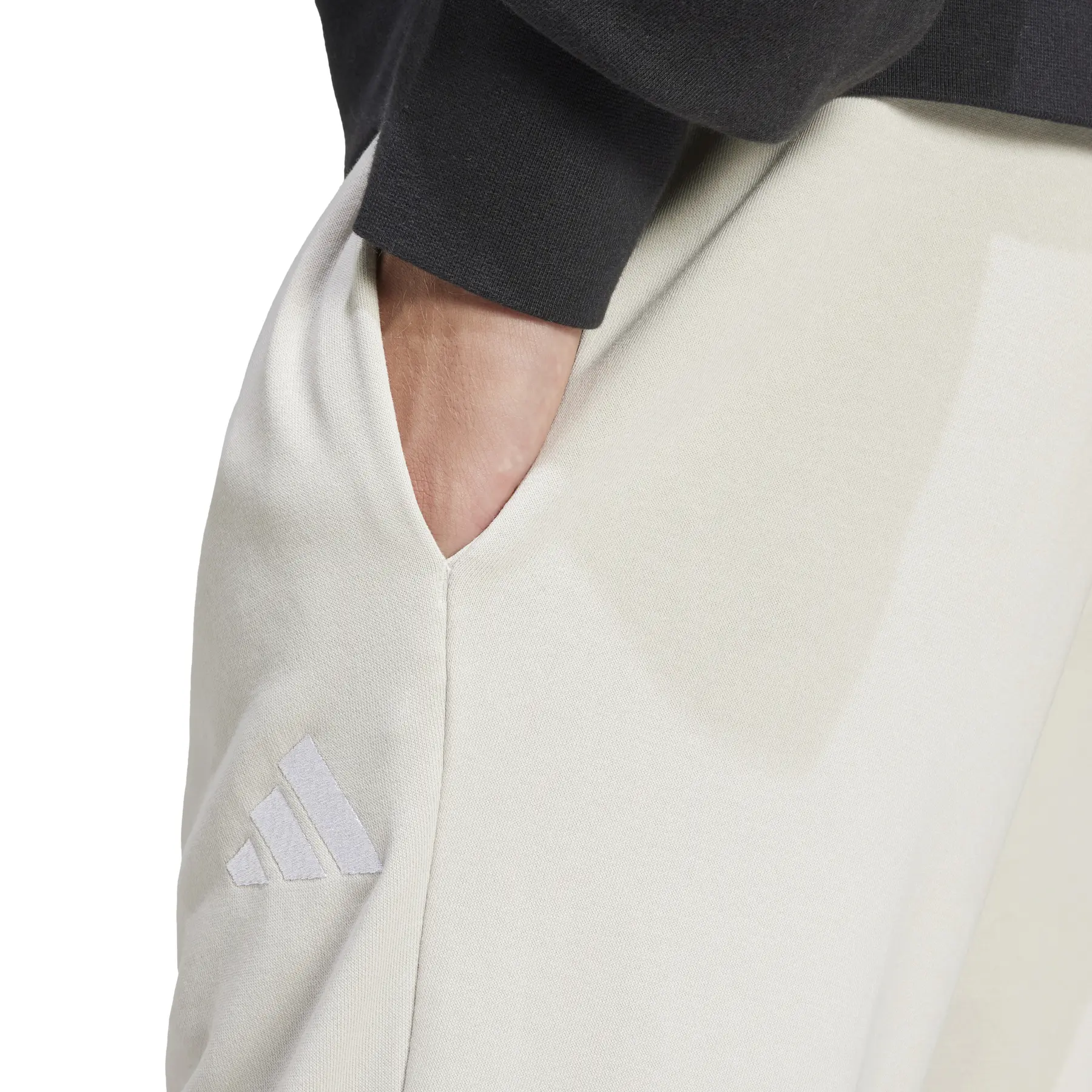 product/a/d/adidas_jn6514_6_apparel_on_model_detail_view_1_white.jpg