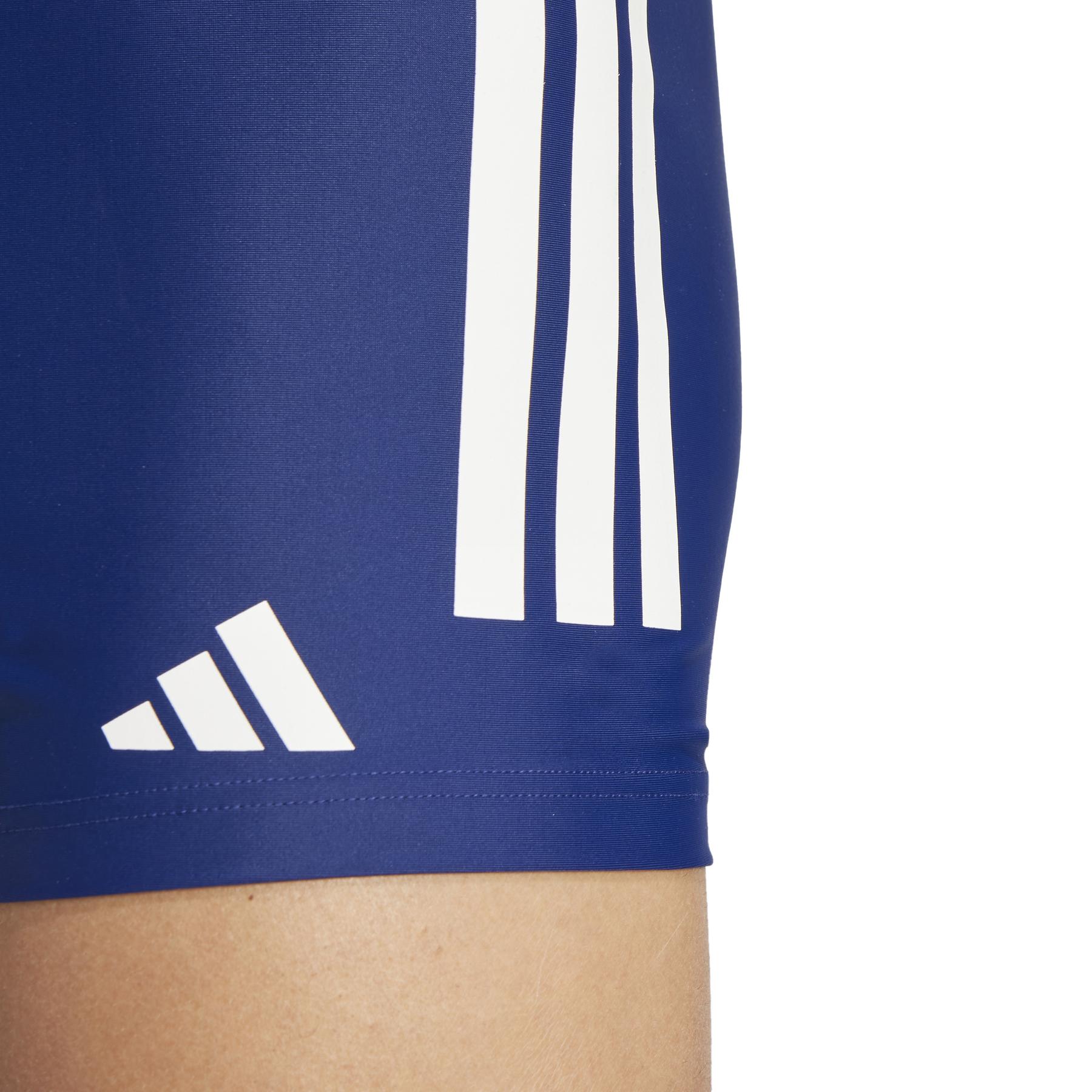 product/a/d/adidas_jn6536_6_apparel_on_model_detail_view_1_white.jpg