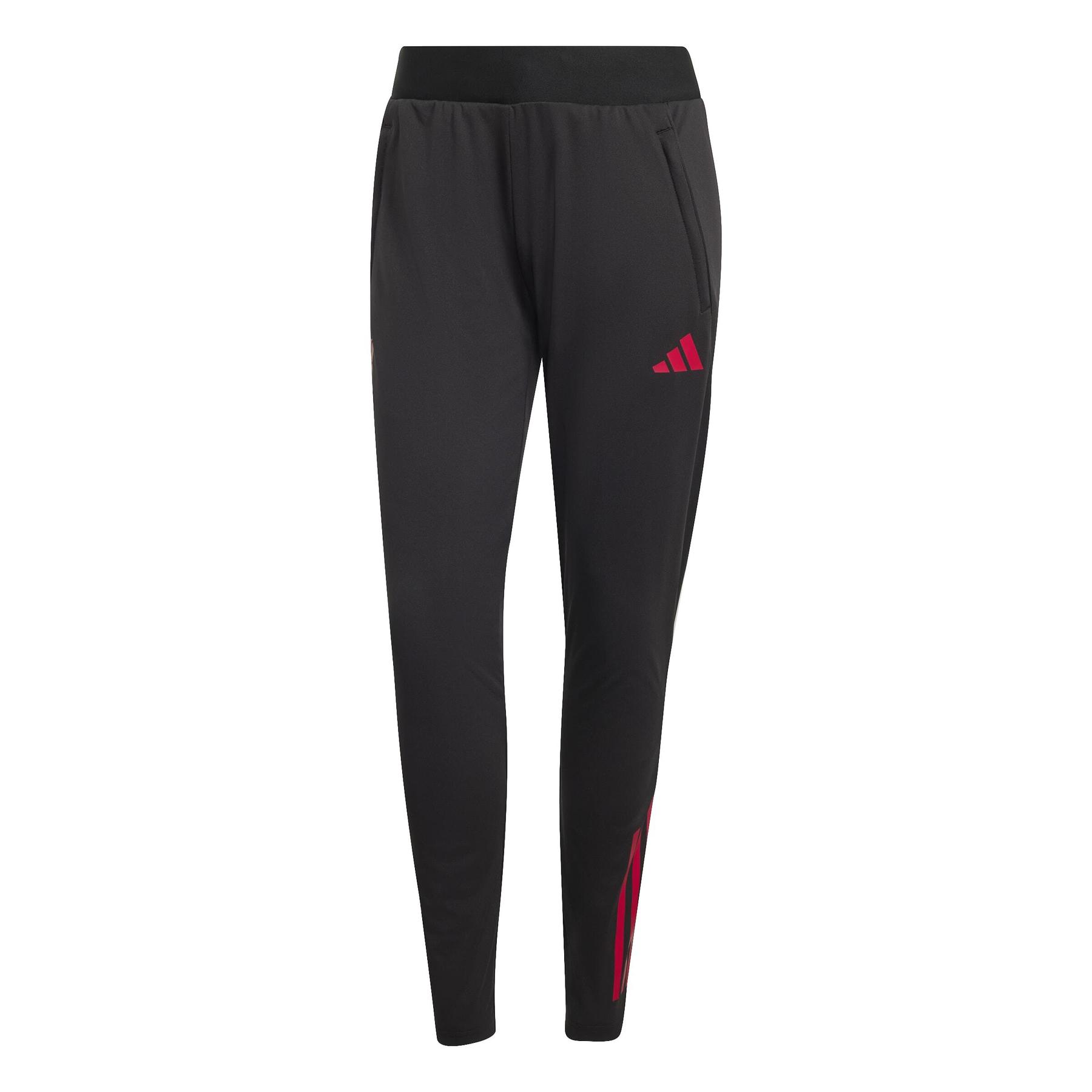 4068808836302 - Trainingshose Damen Bayern München Tiro 25 Essentials 2025 26 4068808836302 - Trainingshose Damen Bayern München Tiro 25 Essentials 2025 26