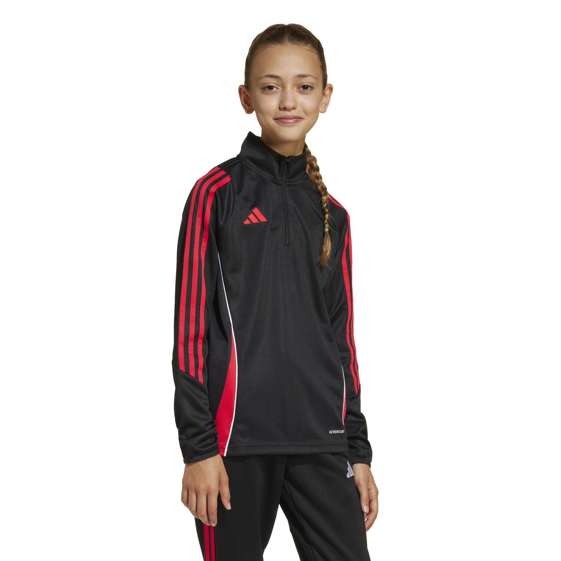 product/a/d/adidas_jp2493_black-purrub_2.jpg