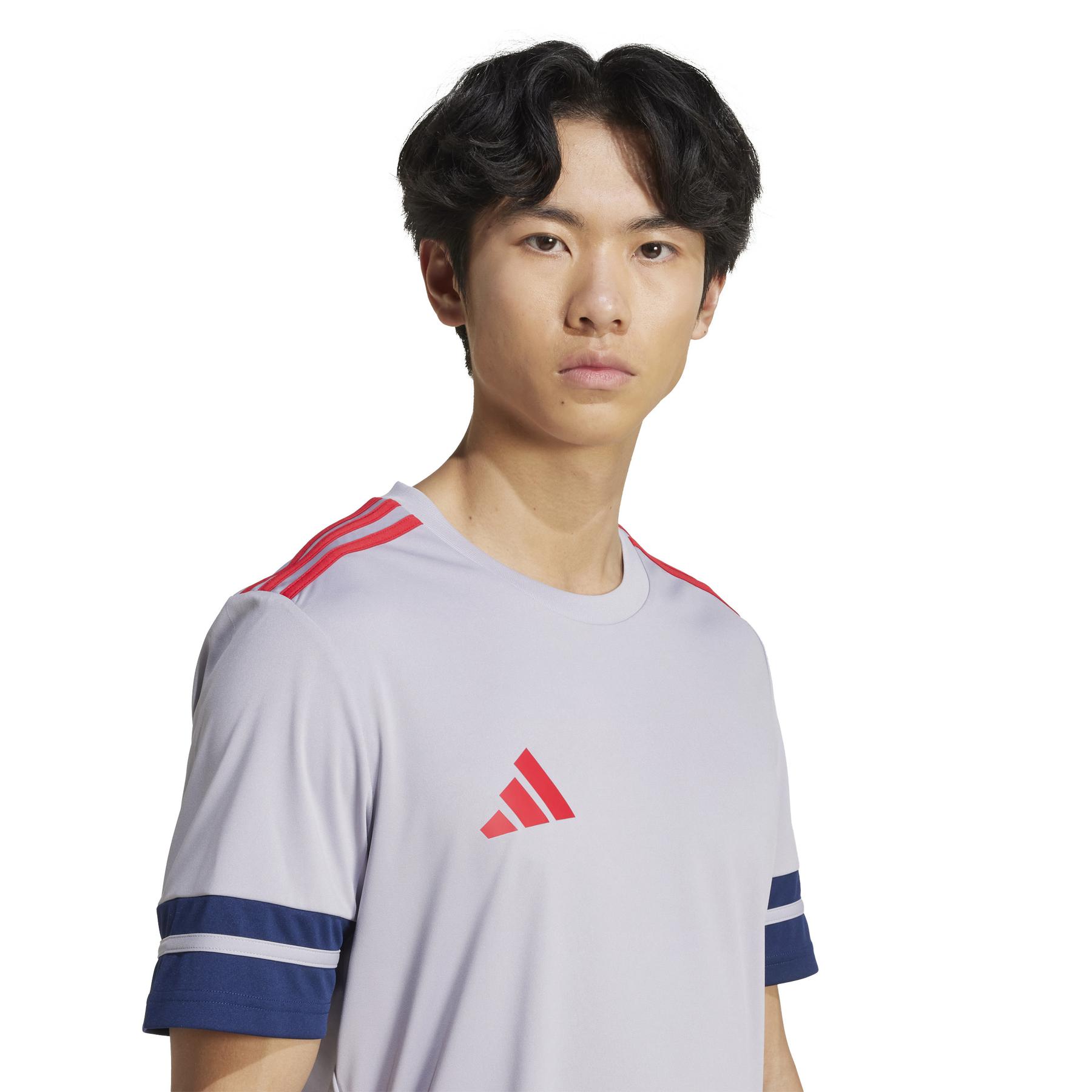 product/a/d/adidas_jp3410_8_apparel_on_model_detail_view_1_white.jpg