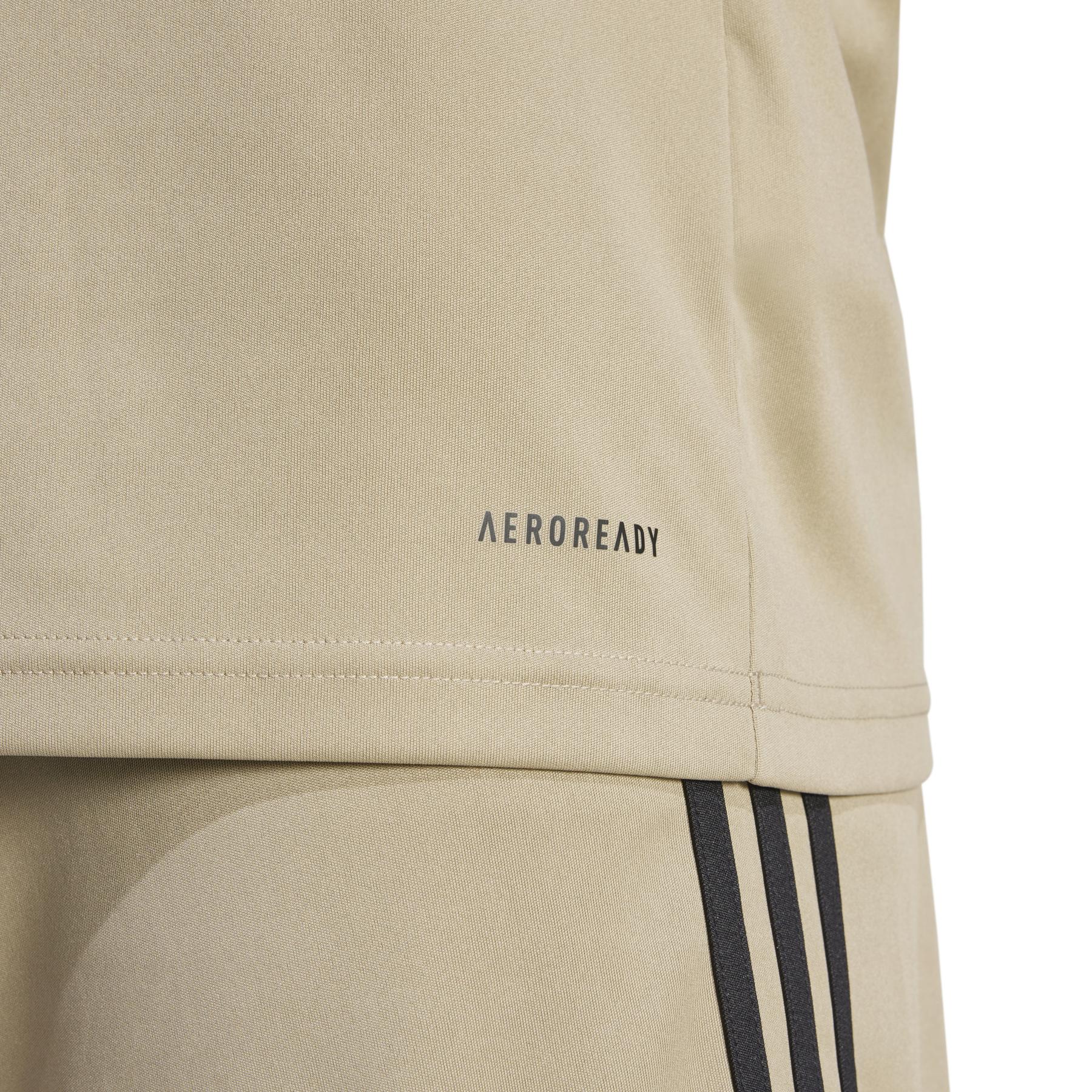 product/a/d/adidas_jp3412_9_apparel_on_model_detail_view_2_white.jpg