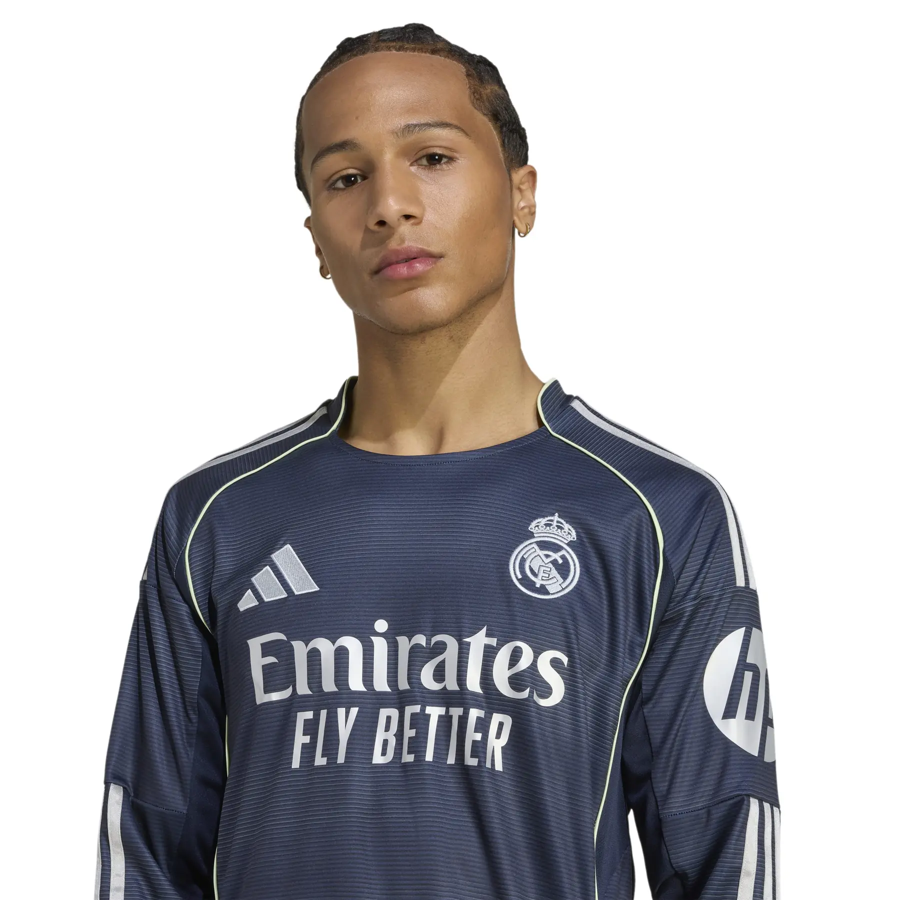 adidas_jp3939_6_apparel_on_mod