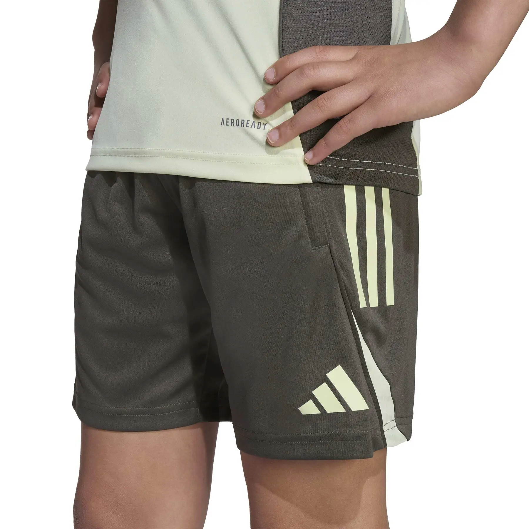 product/a/d/adidas_jp3994_6_apparel_on_model_detail_view_2_white.jpg