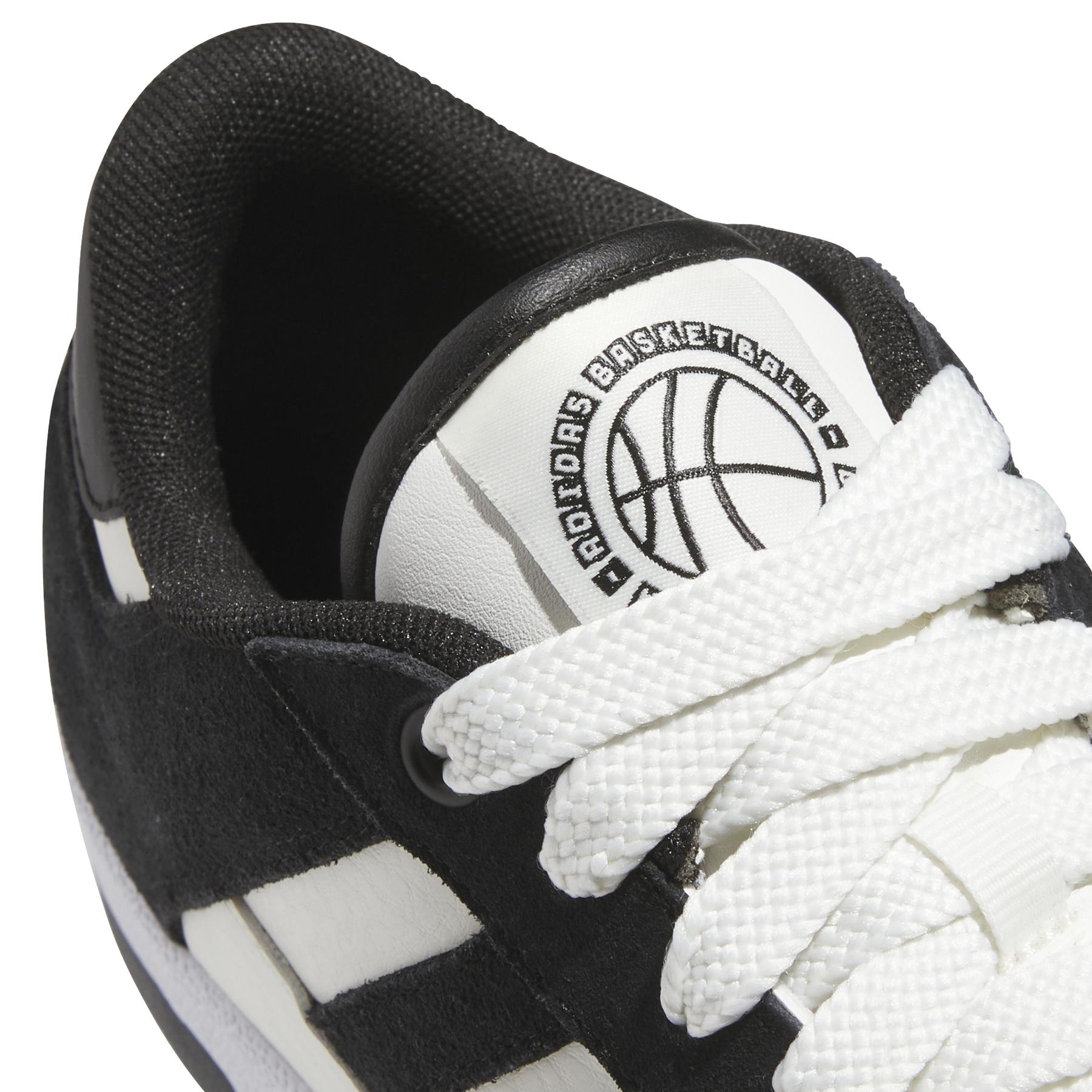 product/a/d/adidas_jp5255_8_footwear_photography_detail_view_1_white-nw110824.jpg