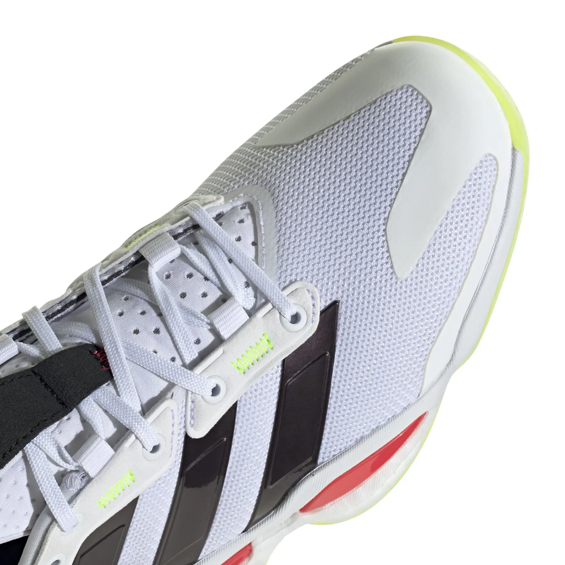 product/a/d/adidas_jp7273_8_footwear_photography_detail_view_1_white.jpg