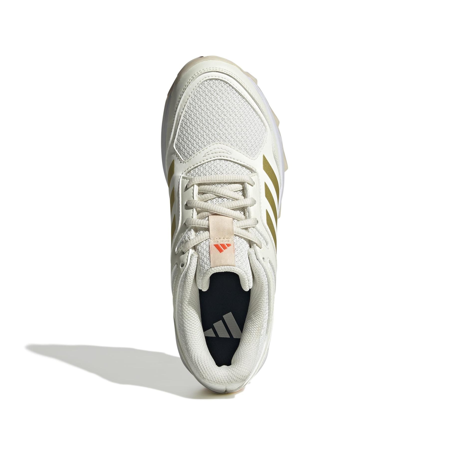 product/a/d/adidas_jp9818_3_footwear_photography_top_portrait_view_white-nw091625.jpg