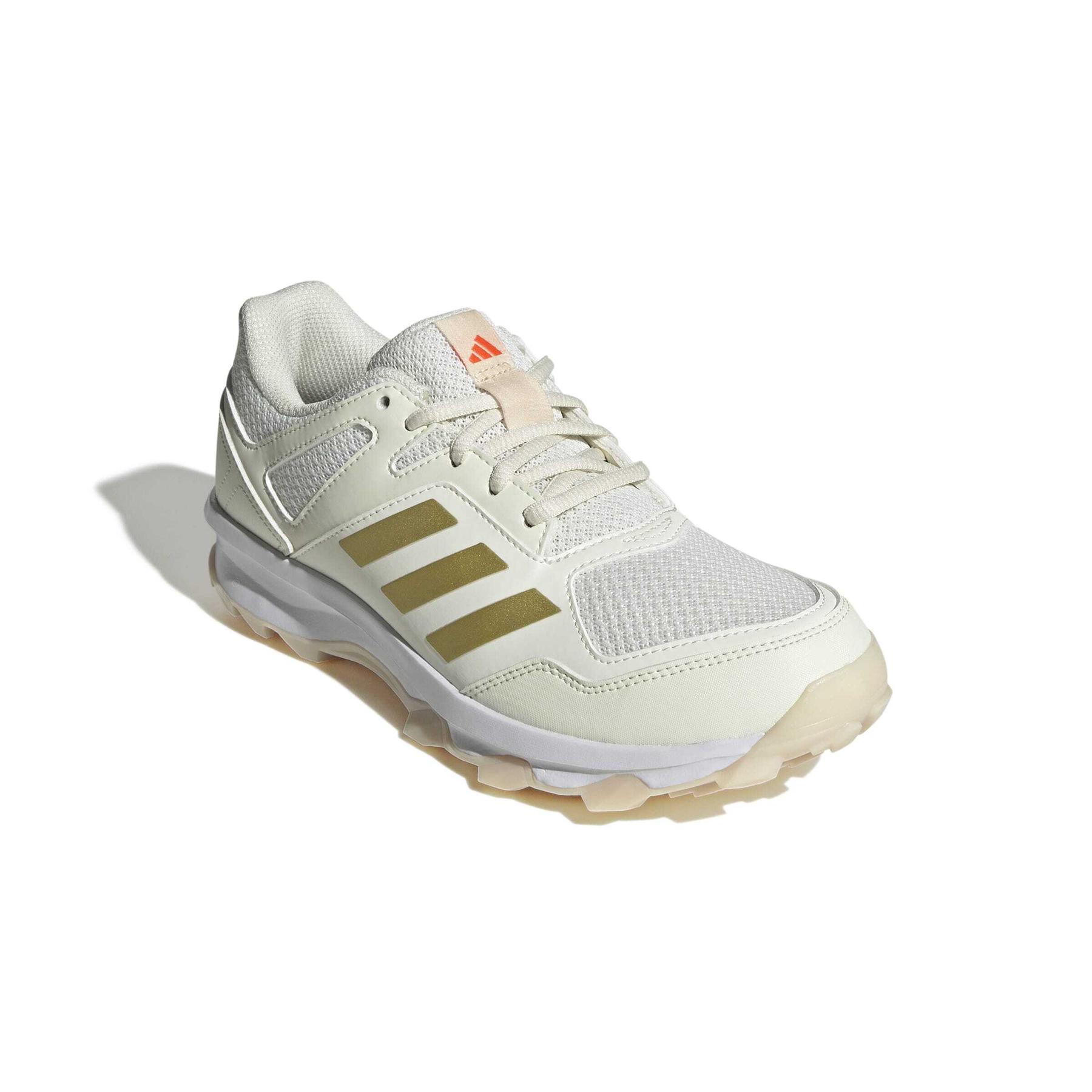 product/a/d/adidas_jp9818_6_footwear_photography_front_lateral_top_view_white-nw091625.jpg