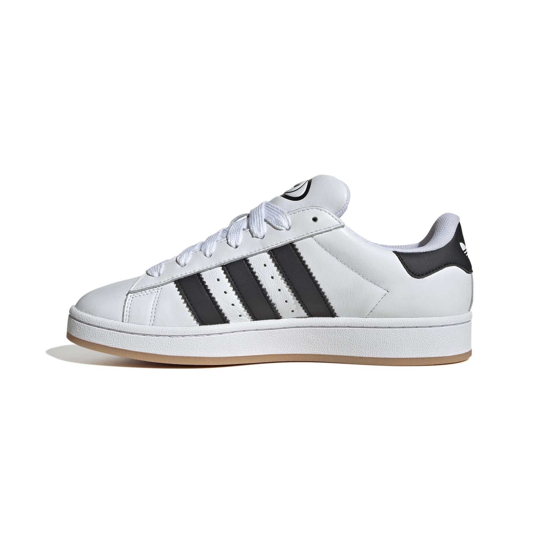 product/a/d/adidas_jp9998_5_footwear_photography_side_medial_center_view_white.jpg