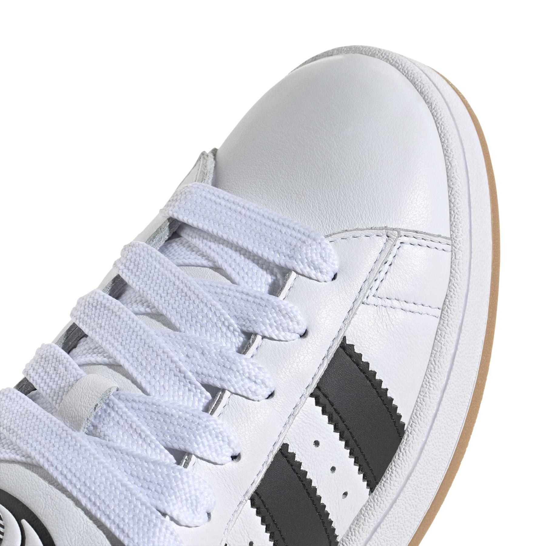 product/a/d/adidas_jp9998_9_footwear_photography_detail_view_2_white.jpg