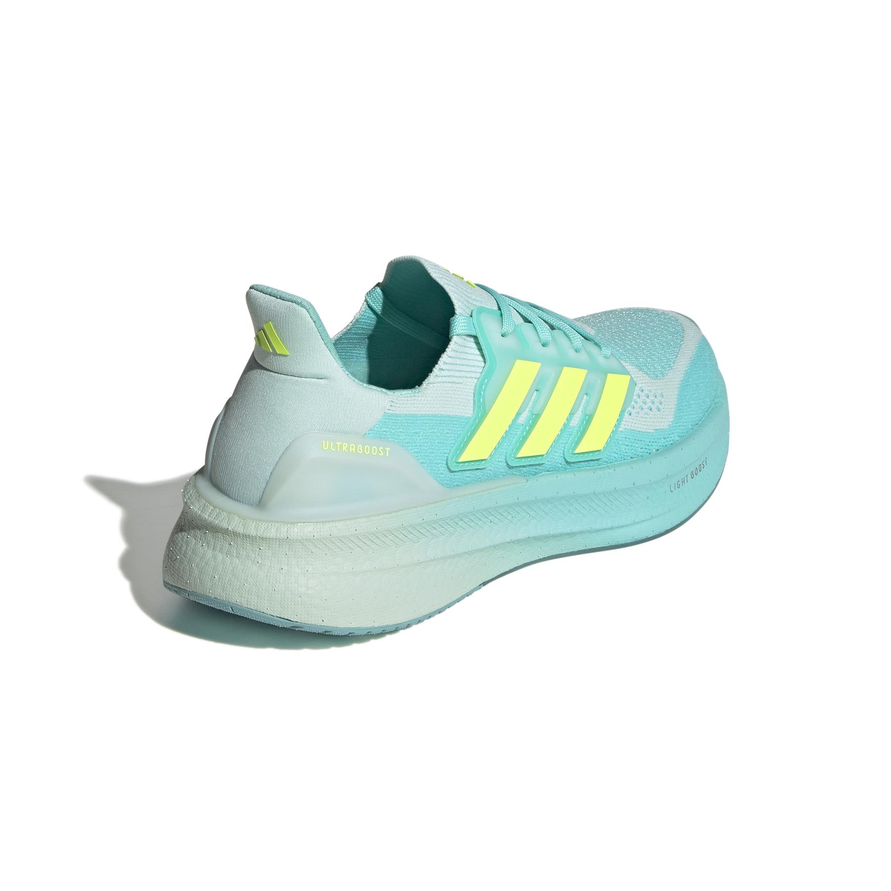 product/a/d/adidas_jq2911_7_footwear_photography_back_lateral_top_view_white.jpg