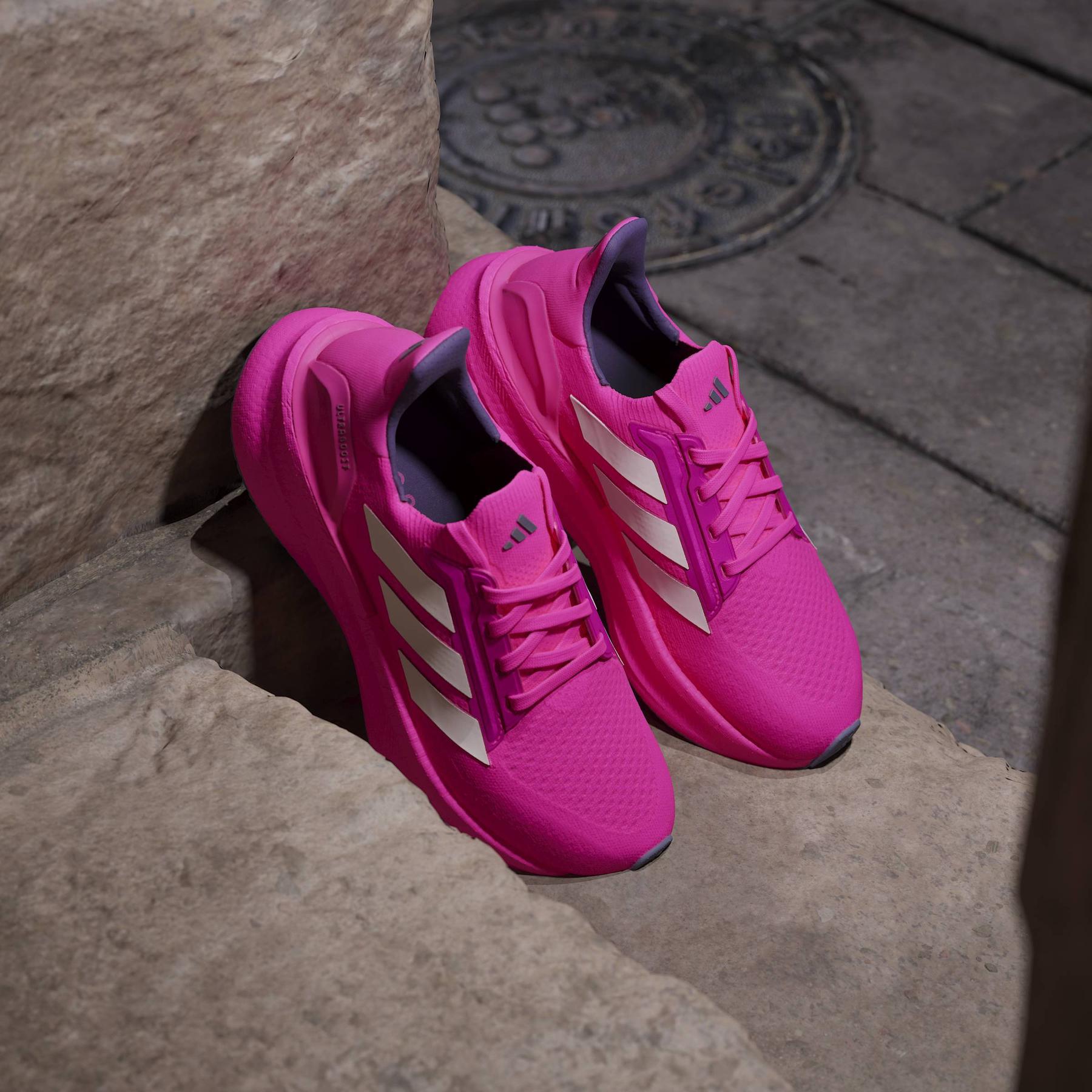 product/a/d/adidas_jq2928_20_footwear_photography_heromrktng_view_5-nw091625.jpg