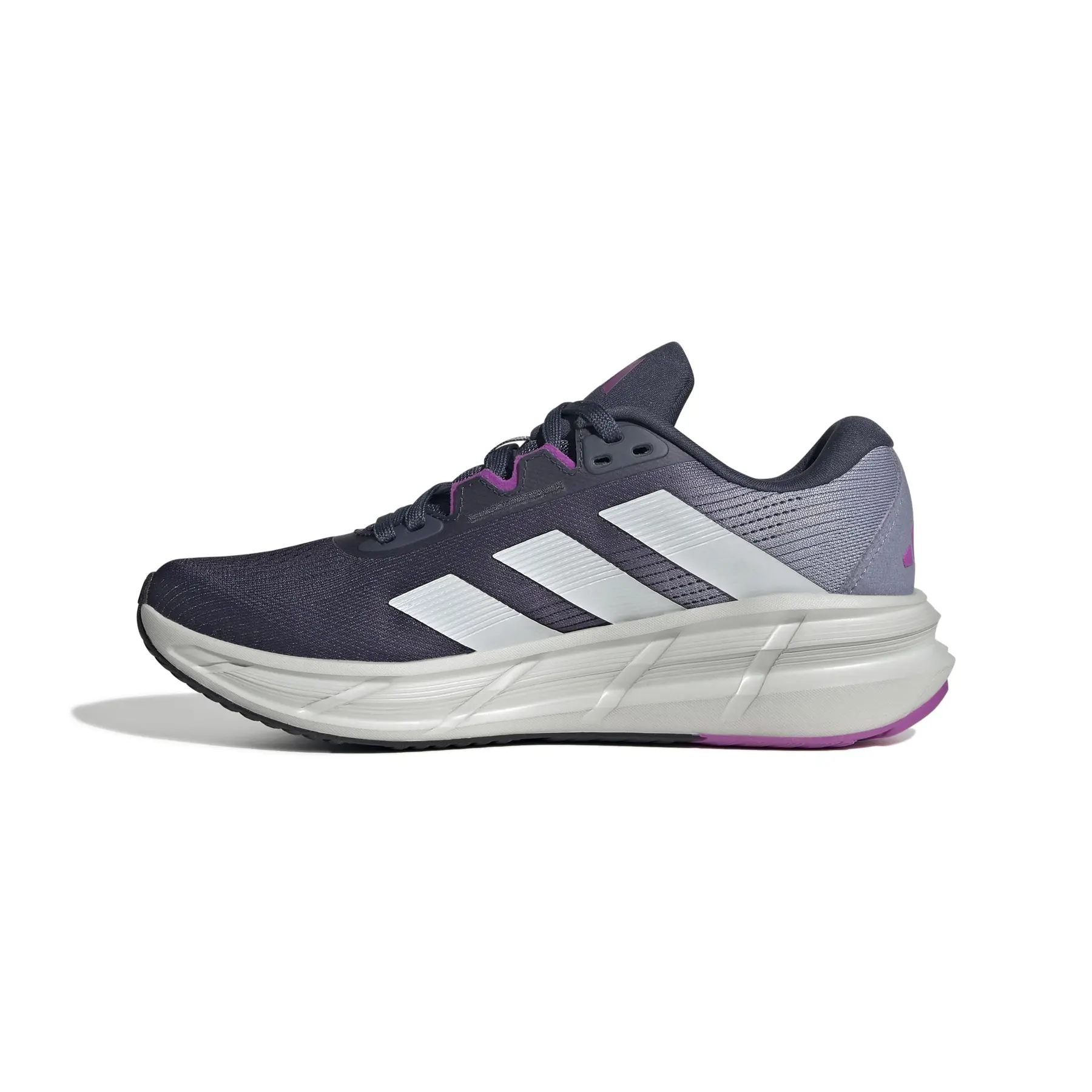 product/a/d/adidas_jq5064_5_footwear_photography_side_medial_center_view_white-nw091625.jpg