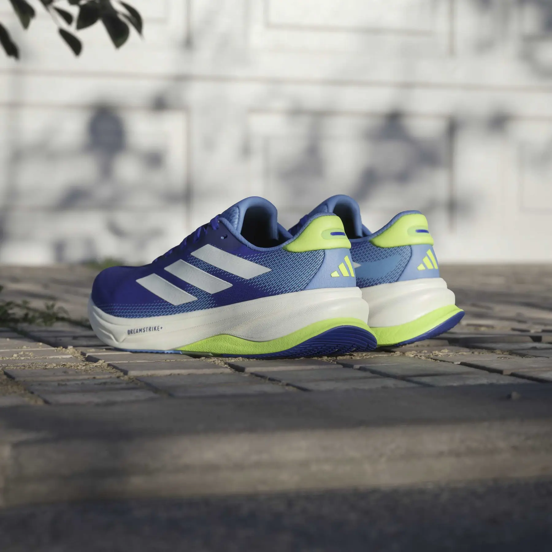product/a/d/adidas_jq5078_19_footwear_photography_heromrktng_view_6-nw091625.jpg