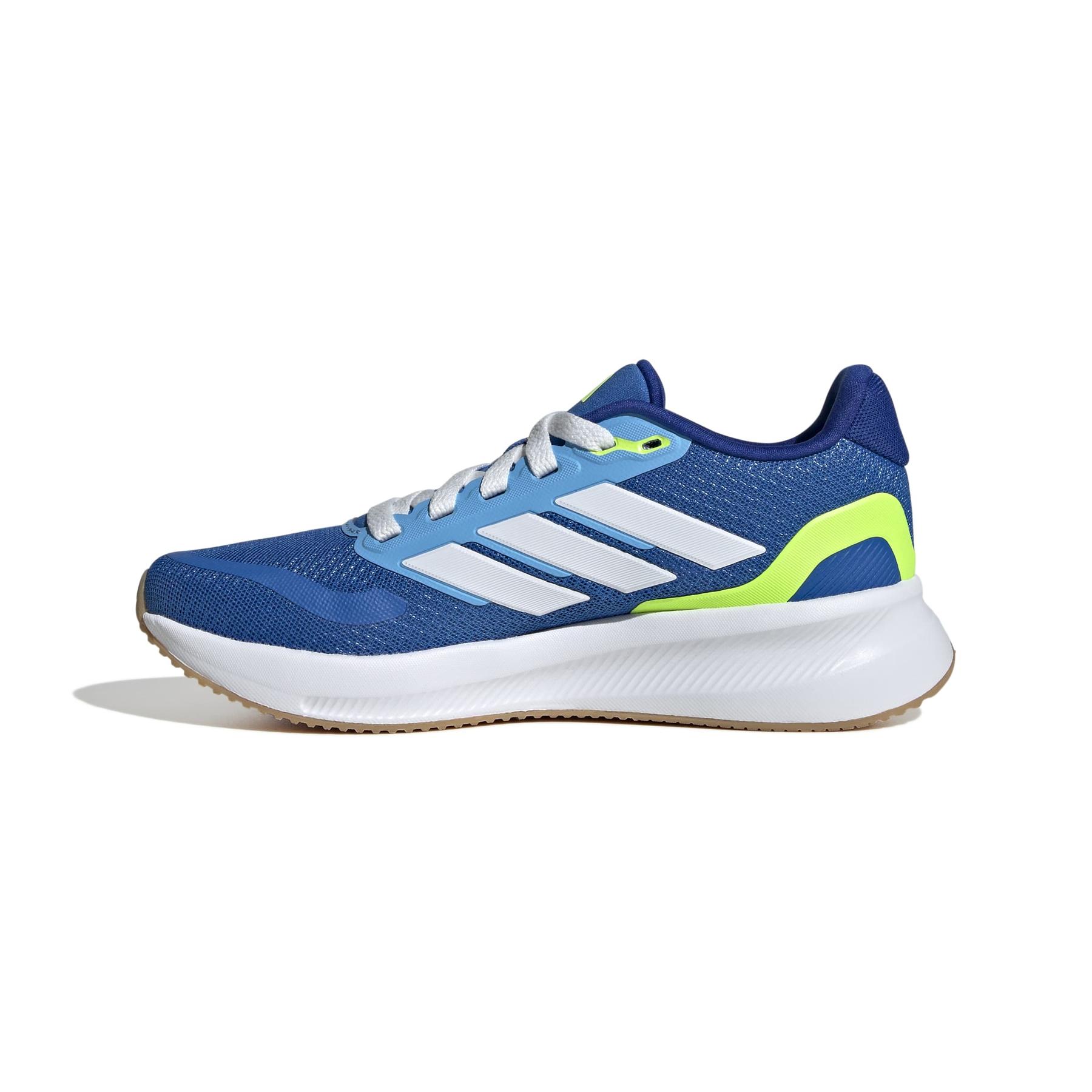 product/a/d/adidas_jq8137_5_footwear_photography_side_medial_center_view_white-nw091625.jpg