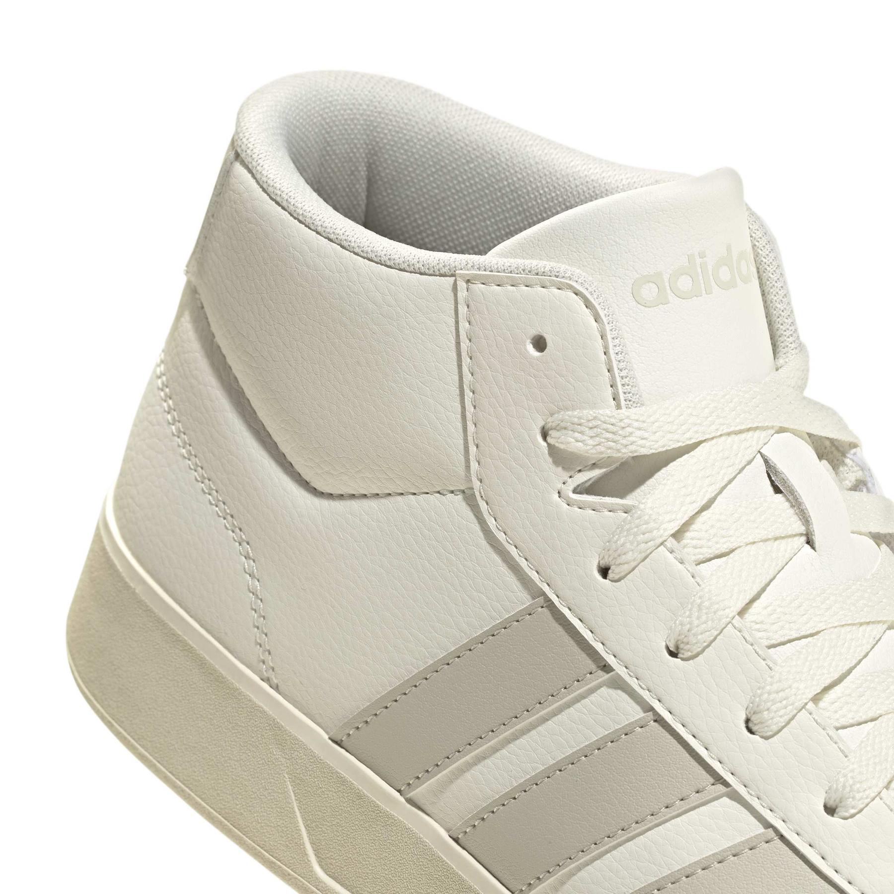 product/a/d/adidas_jq8625_8_footwear_photography_detail_view_1_white-nw091625.jpg