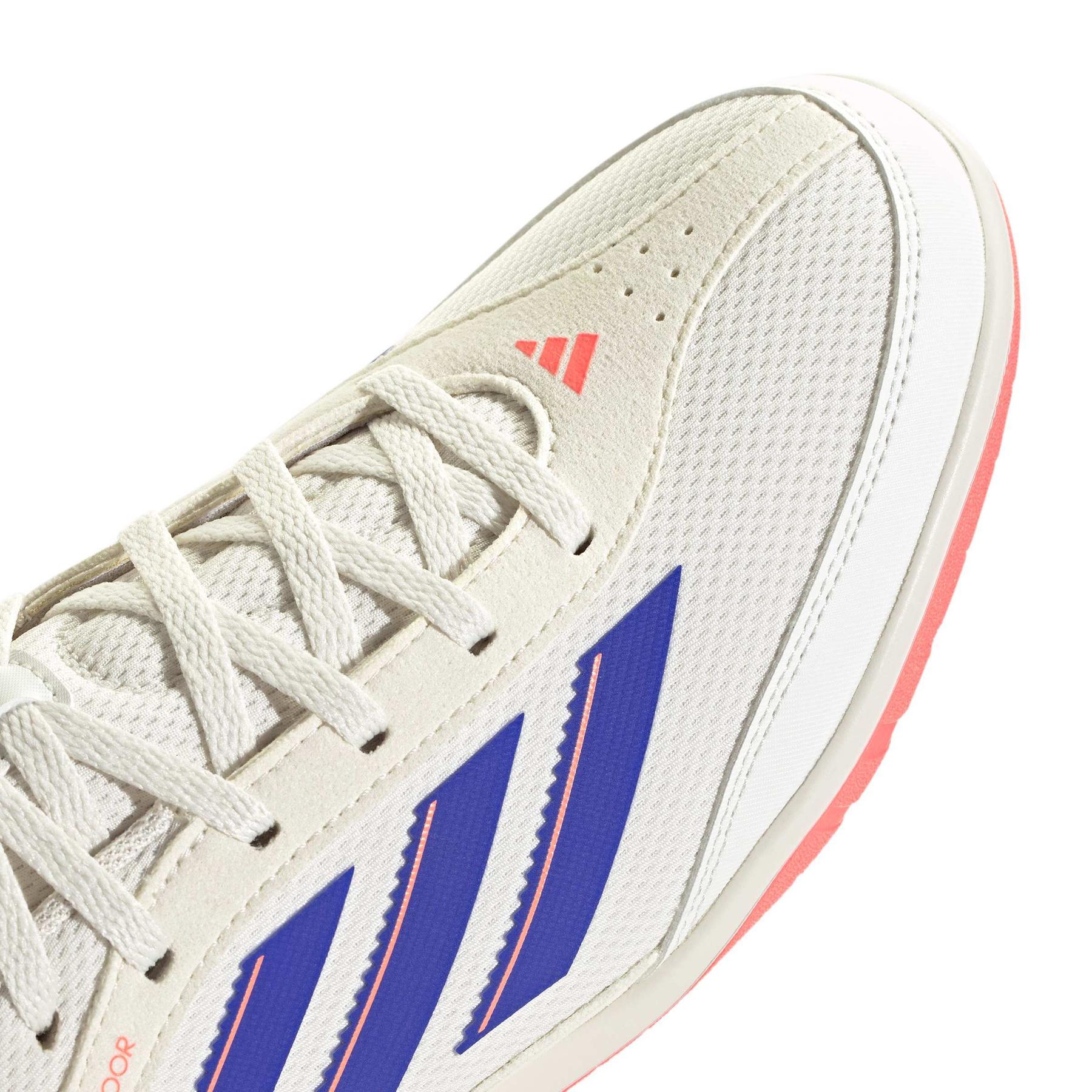 product/a/d/adidas_jr2891_8_footwear_photography_detail_view_2_white-nw091625.jpg