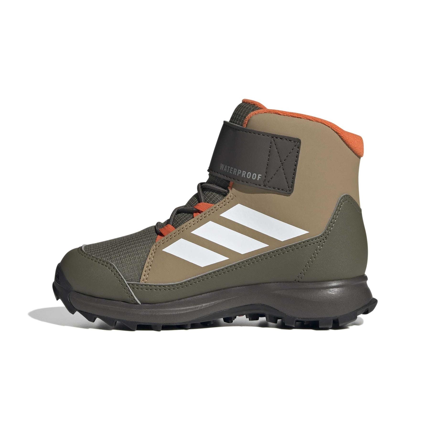product/a/d/adidas_jr4189_5_footwear_photography_side_medial_center_view_white-nw091625.jpg