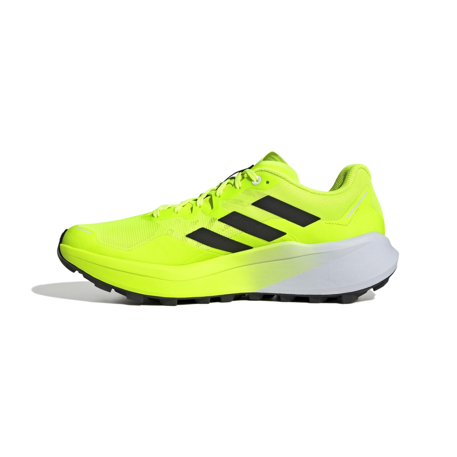 product/a/d/adidas_jr5221_5_footwear_photography_side_medial_center_view_white.jpg
